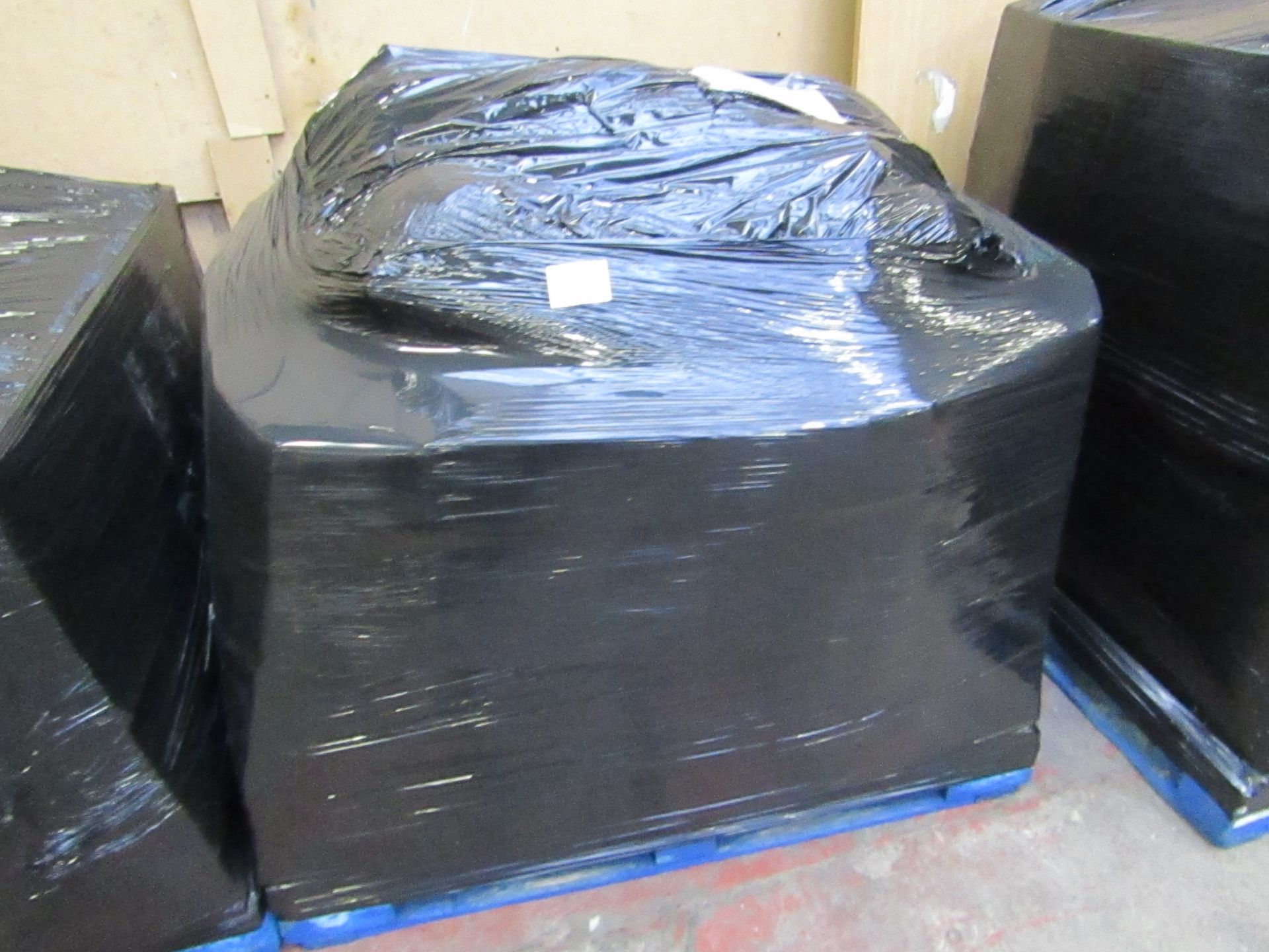 Pallet of 28x BER Customer return Electricals which are Air fryer XL's.