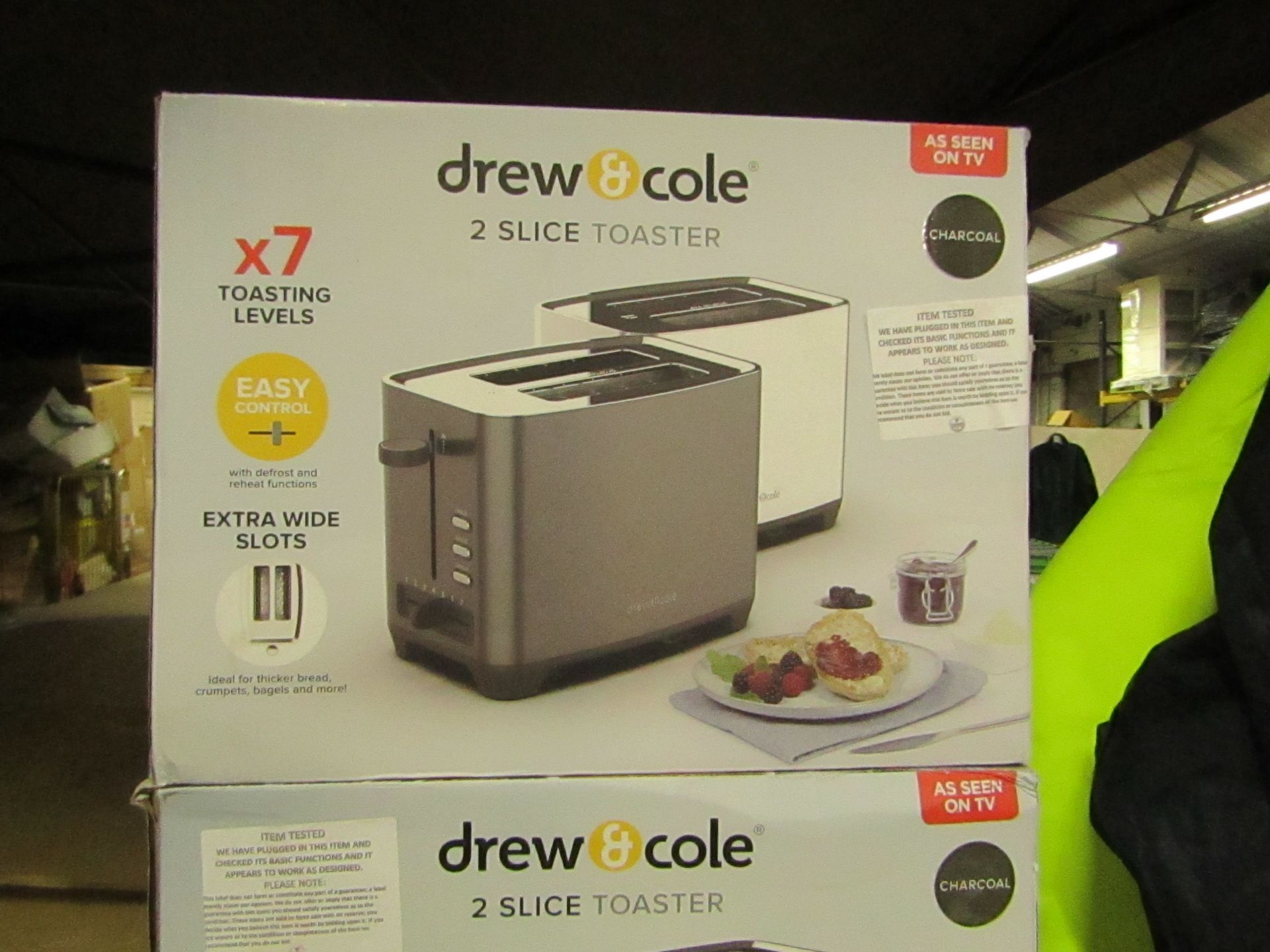 Drew and Cole Charcoal RedI Kettle Tested working and boxed | SKU C5060541513587 | RRP œ59.99 |