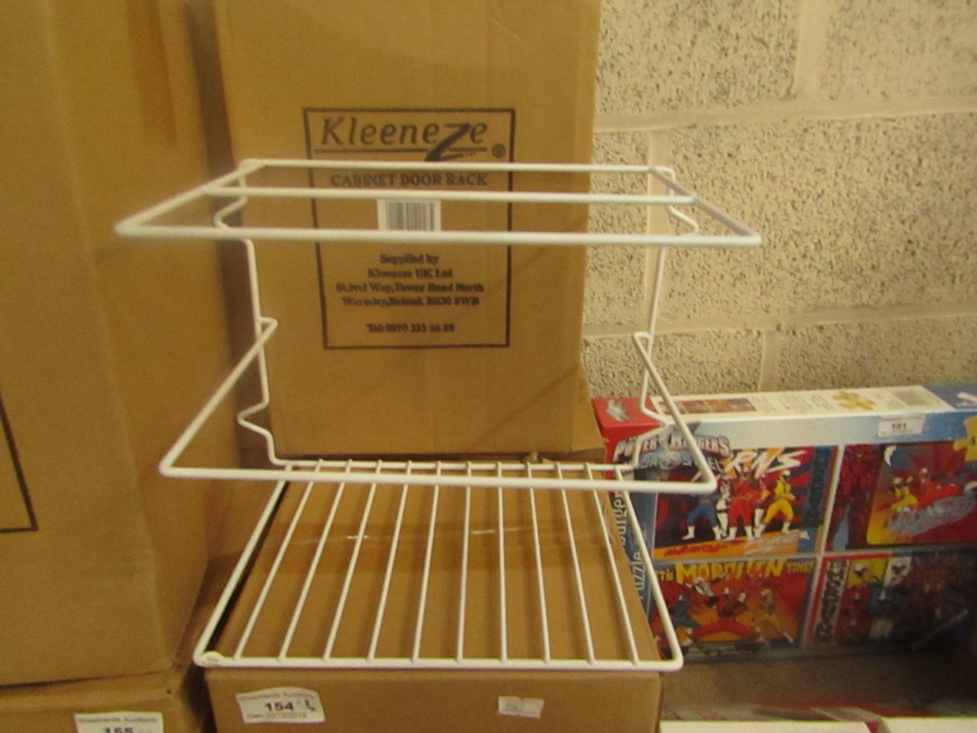3X Kleezeze - Cabinet door rack (white) boxed.