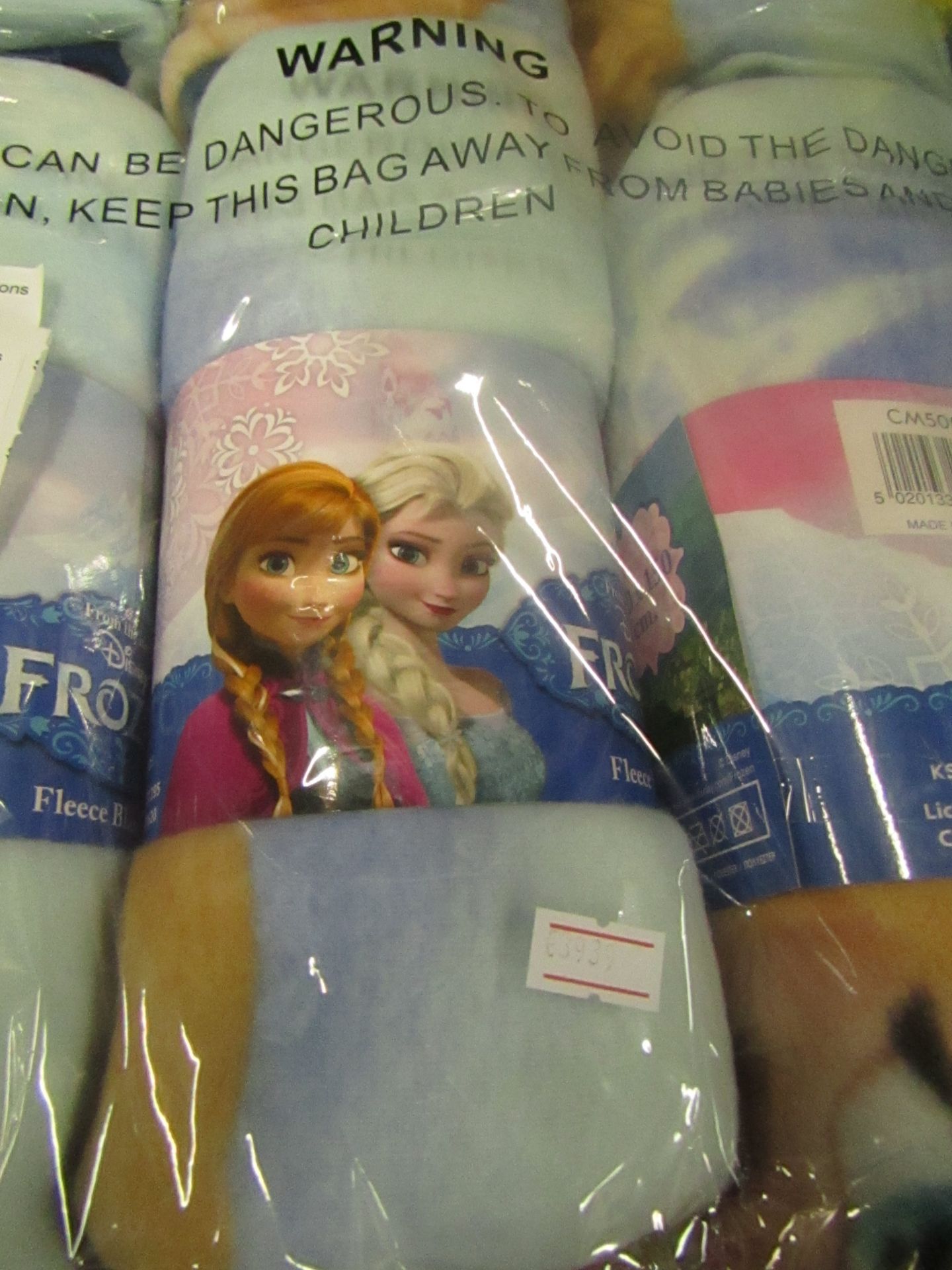 Disney Frozen Fleece Blanket 100cm x 150cm new & packaged