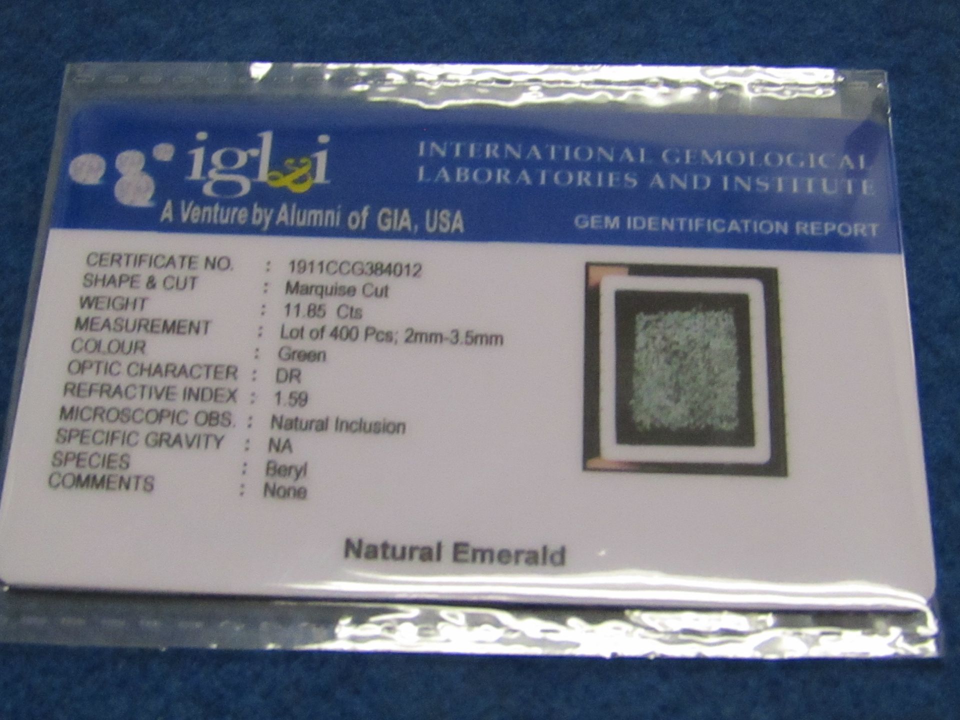 IGL&I Certified, A Company part of the GIA organisation, Natural Emeralds 11.85 carat 400 pieces, - Image 2 of 2