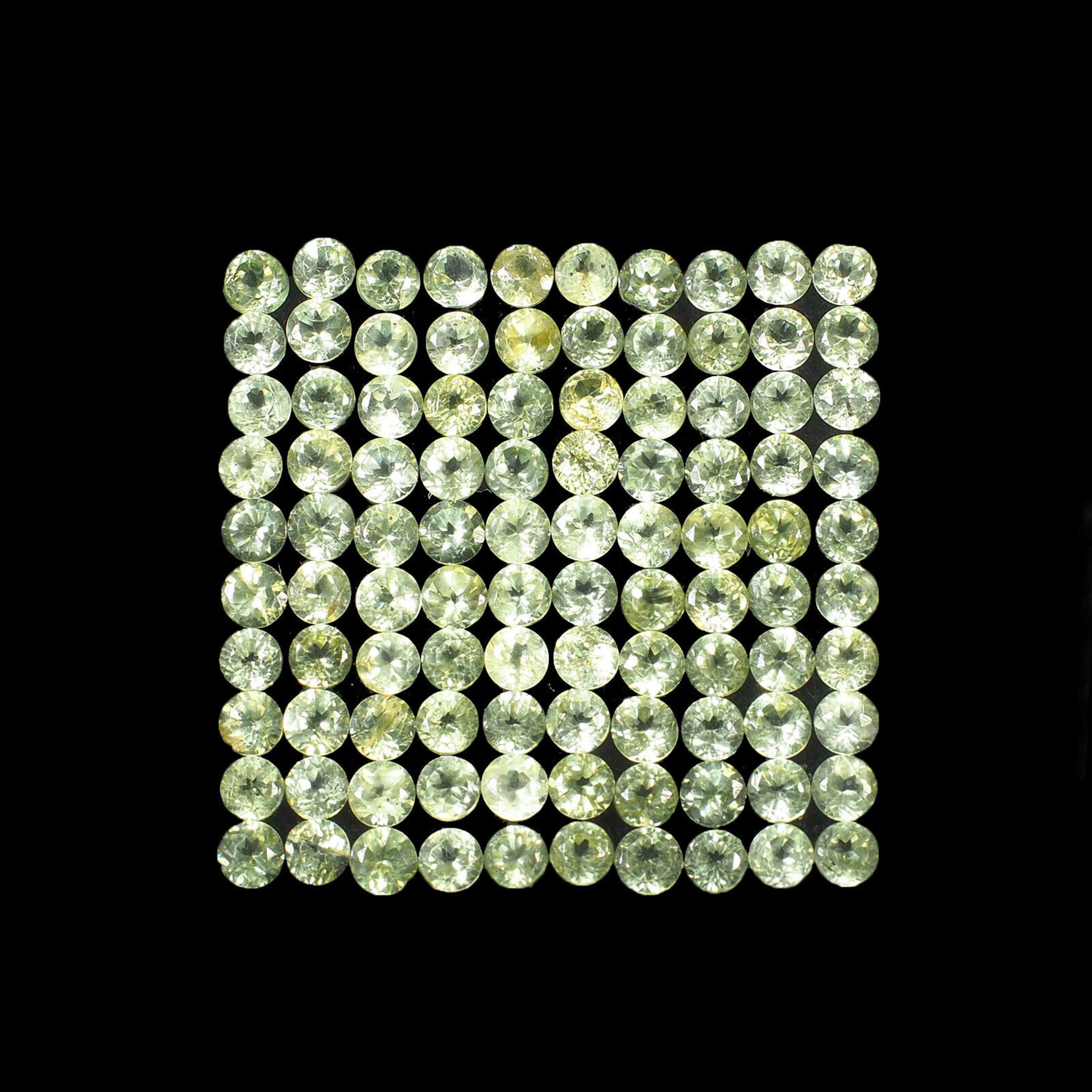 IGL&I Certified, A Company part of the GIA organisation, Natural Peridot 4.00 carat 100 pieces. This
