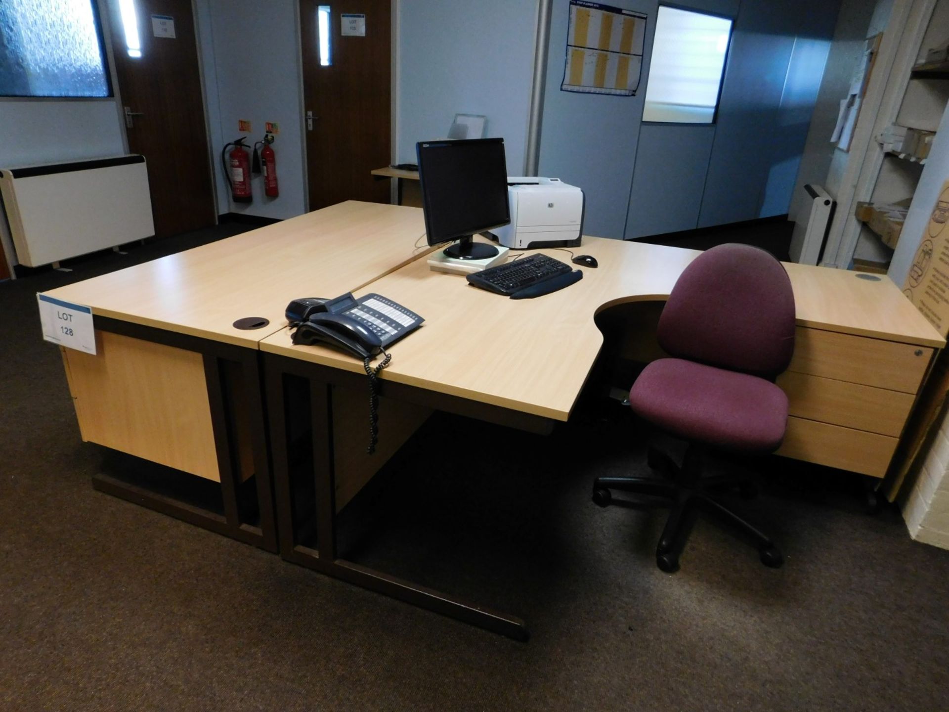 Light oak veneered ergonomic workstation