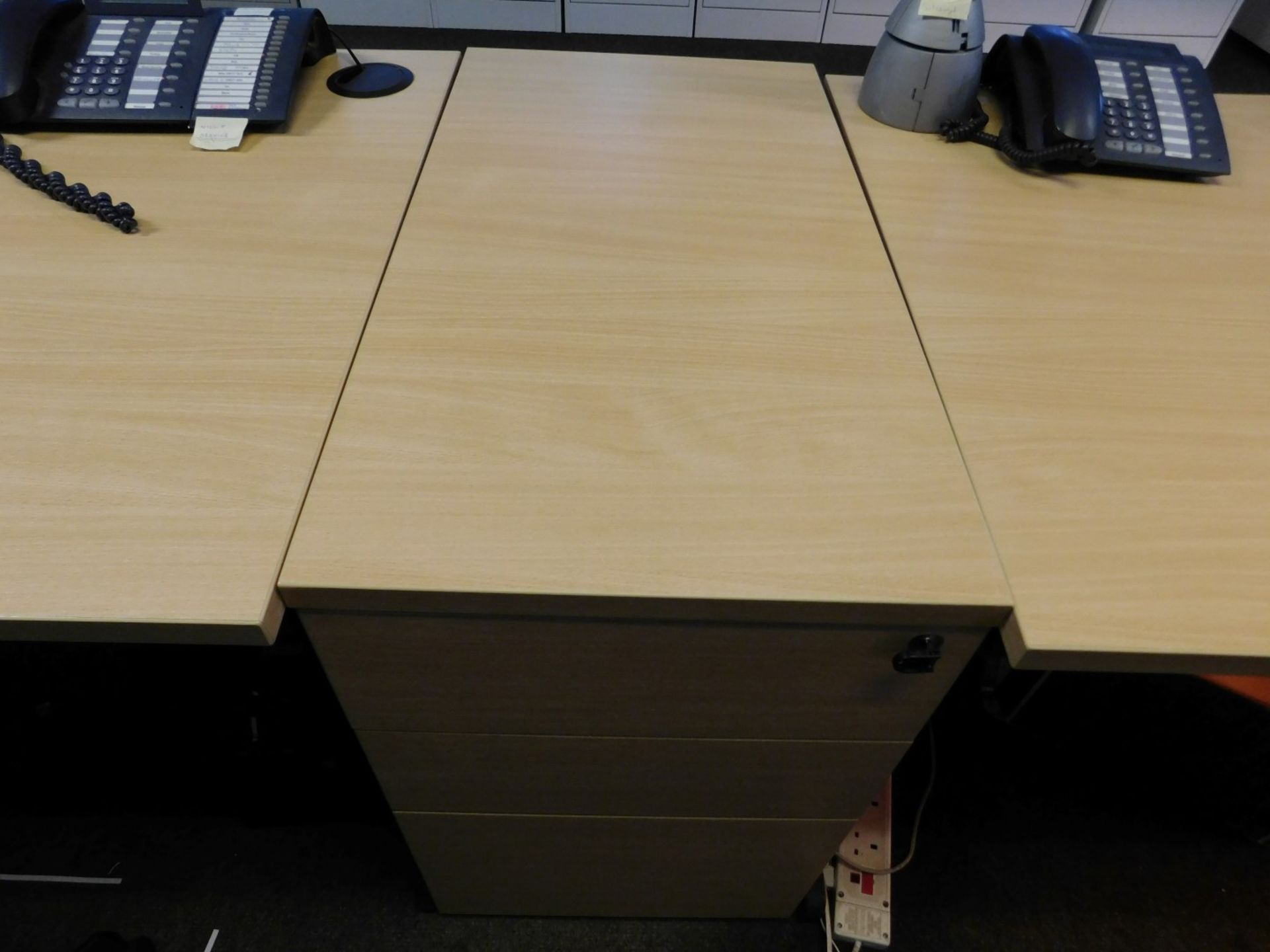 (2) Light oak veneered ergonomic workstations - Image 4 of 4