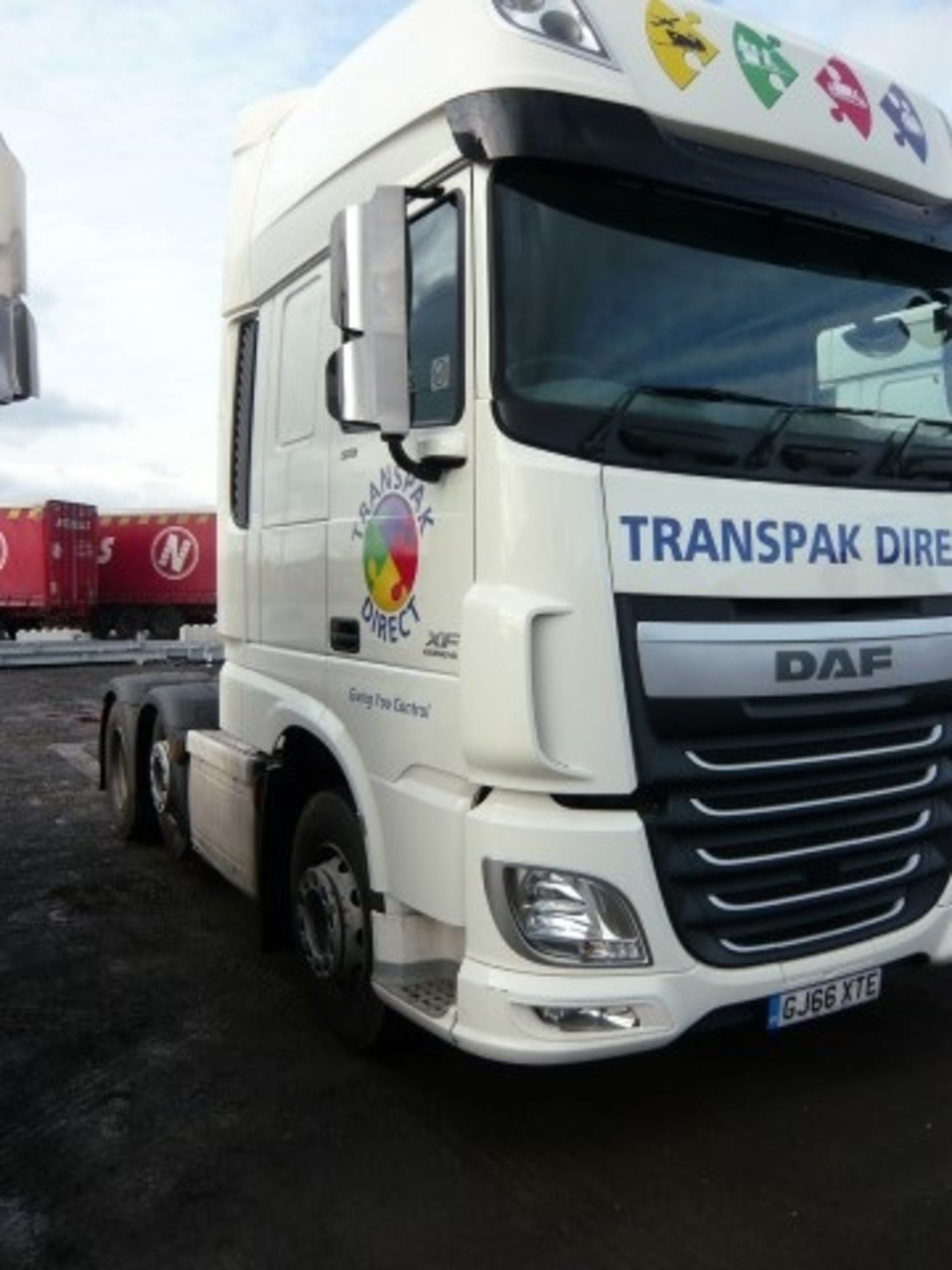 DAF FTG XF 510 6x2 Superspace cab tractor unit - Image 2 of 10