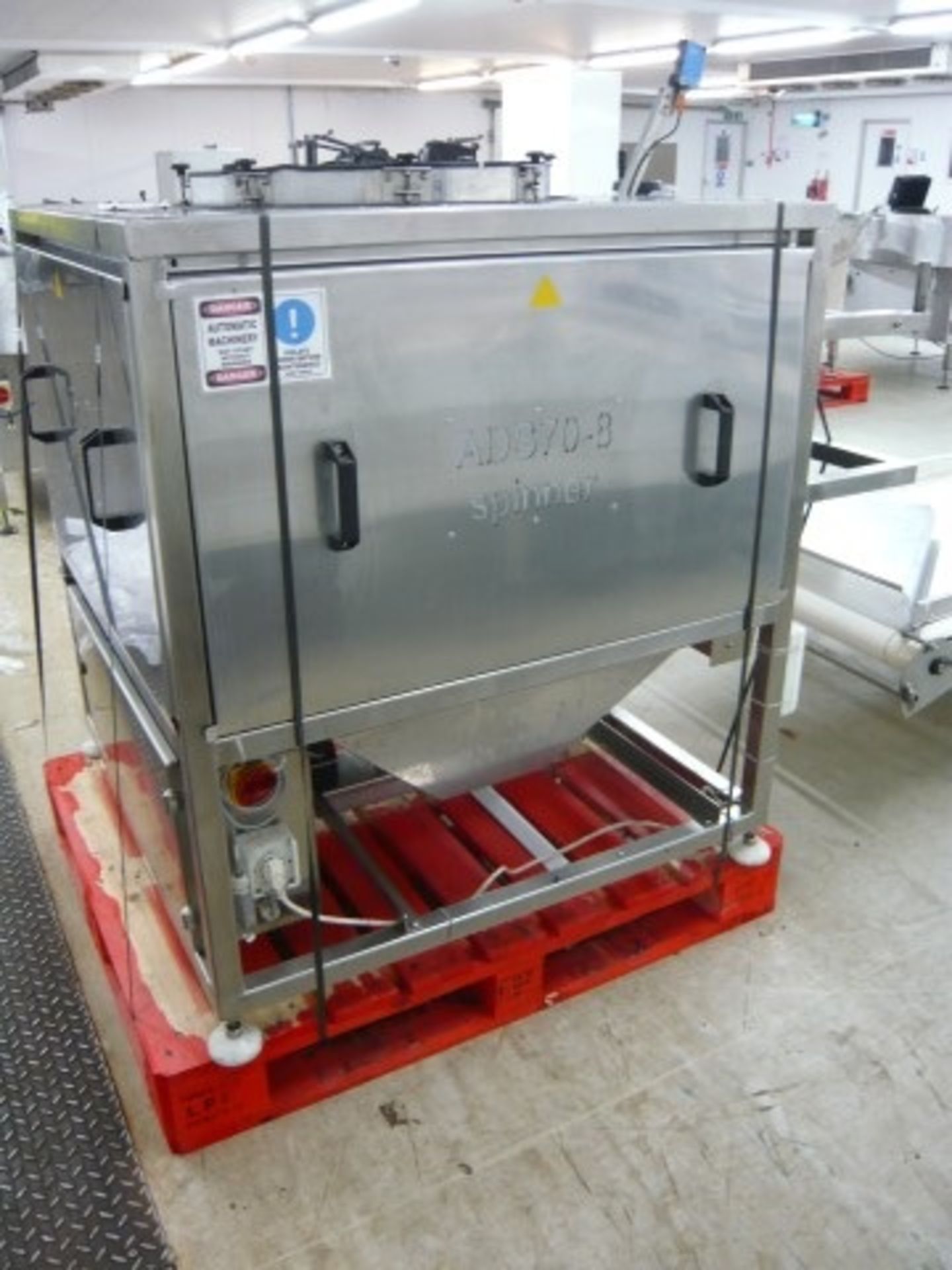 Blueberry weighing and packing line