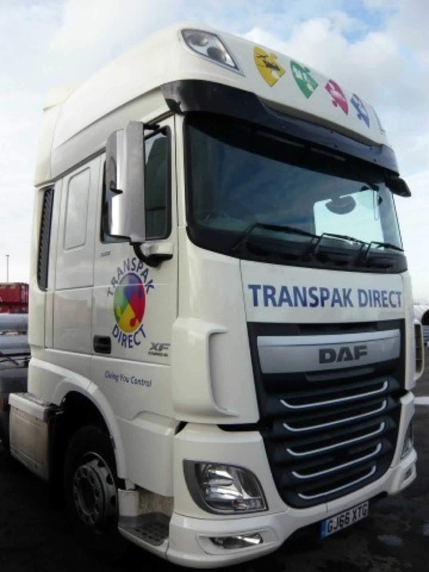 DAF FTG XF 510 6x2 Superspace cab tractor unit - Image 3 of 13