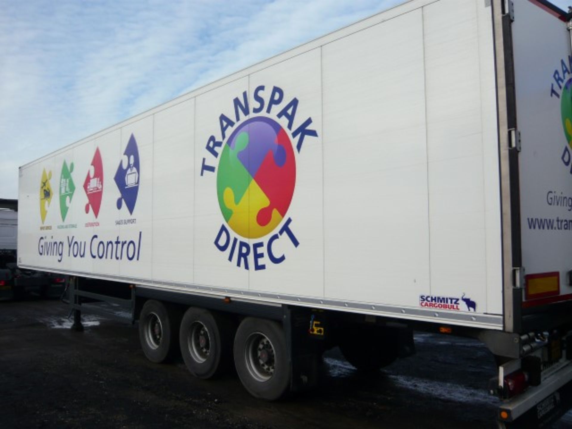 Schmitz Cargobull tri-axle refrigerated trailer - Image 4 of 11