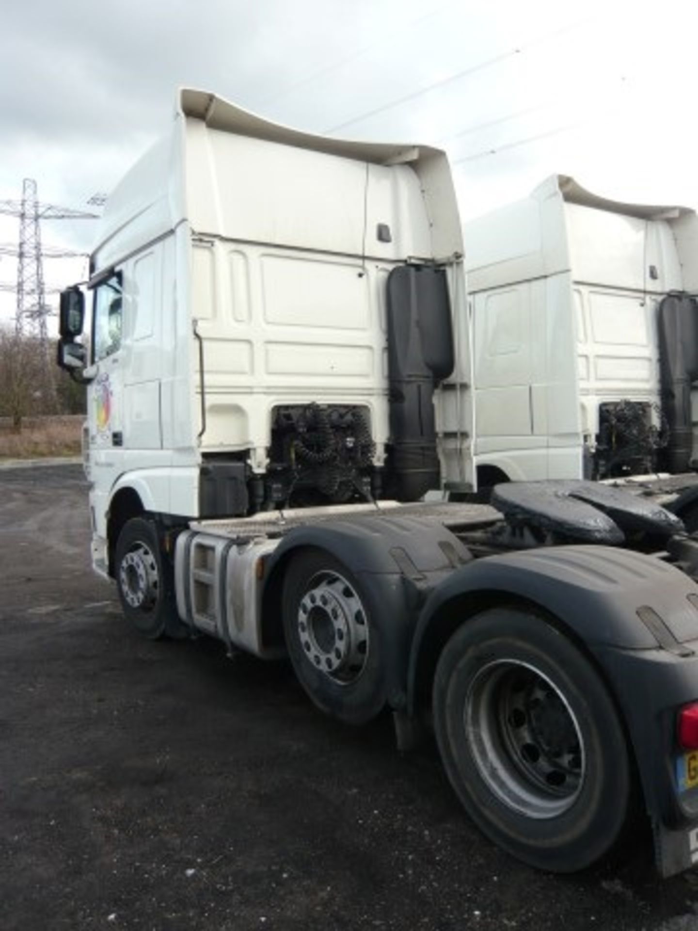 DAF FTG XF 510 6x2 Superspace cab tractor unit - Image 6 of 13