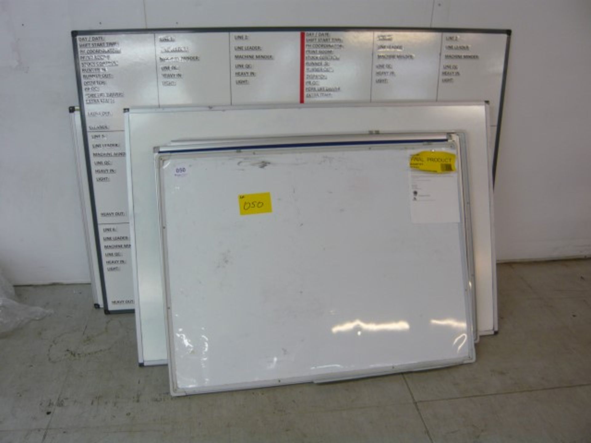 (14) Various whiteboards