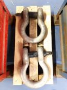 (2) 35 Ton bow shackles