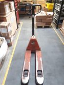 TUV 2,500kg pallet truck