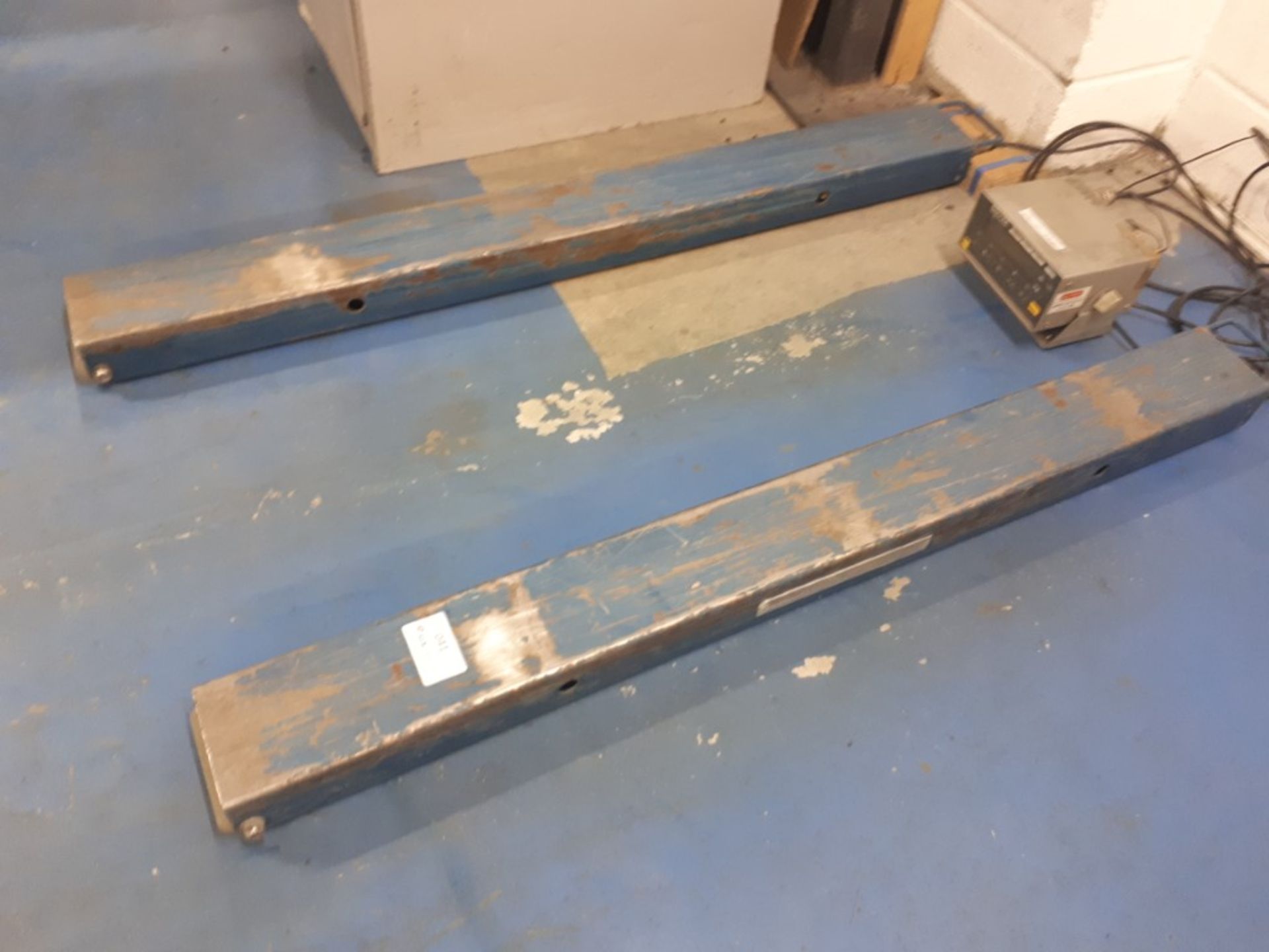 Salter Weigh Tronix WI-825 pallet scales