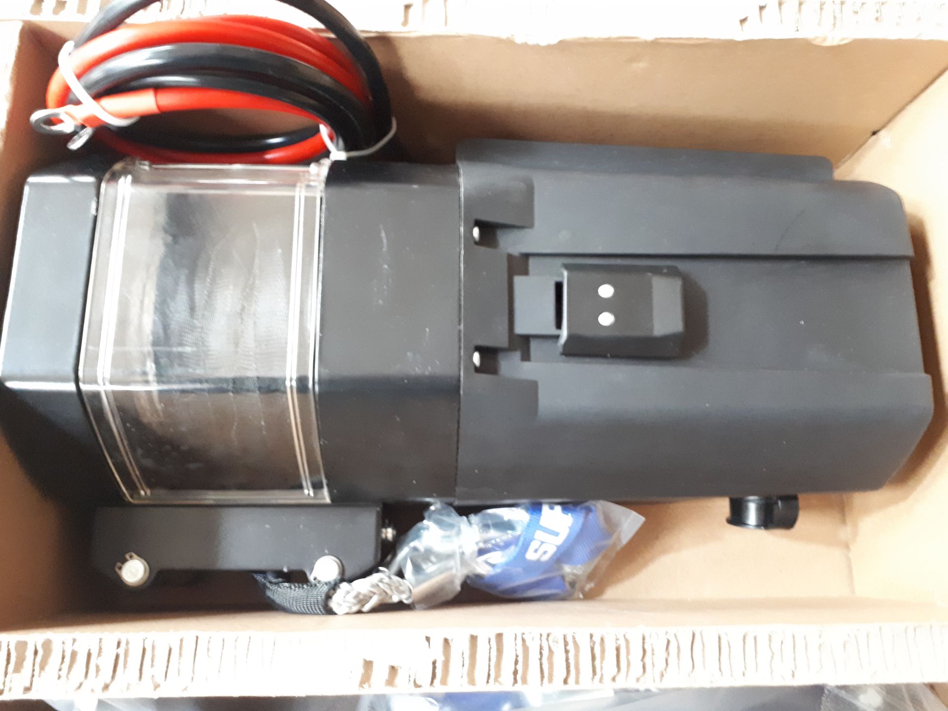 Pallet comprising (16) Superwinch S-Series 5000 Bare 24v SR winch, Part no S105068 - Image 3 of 4