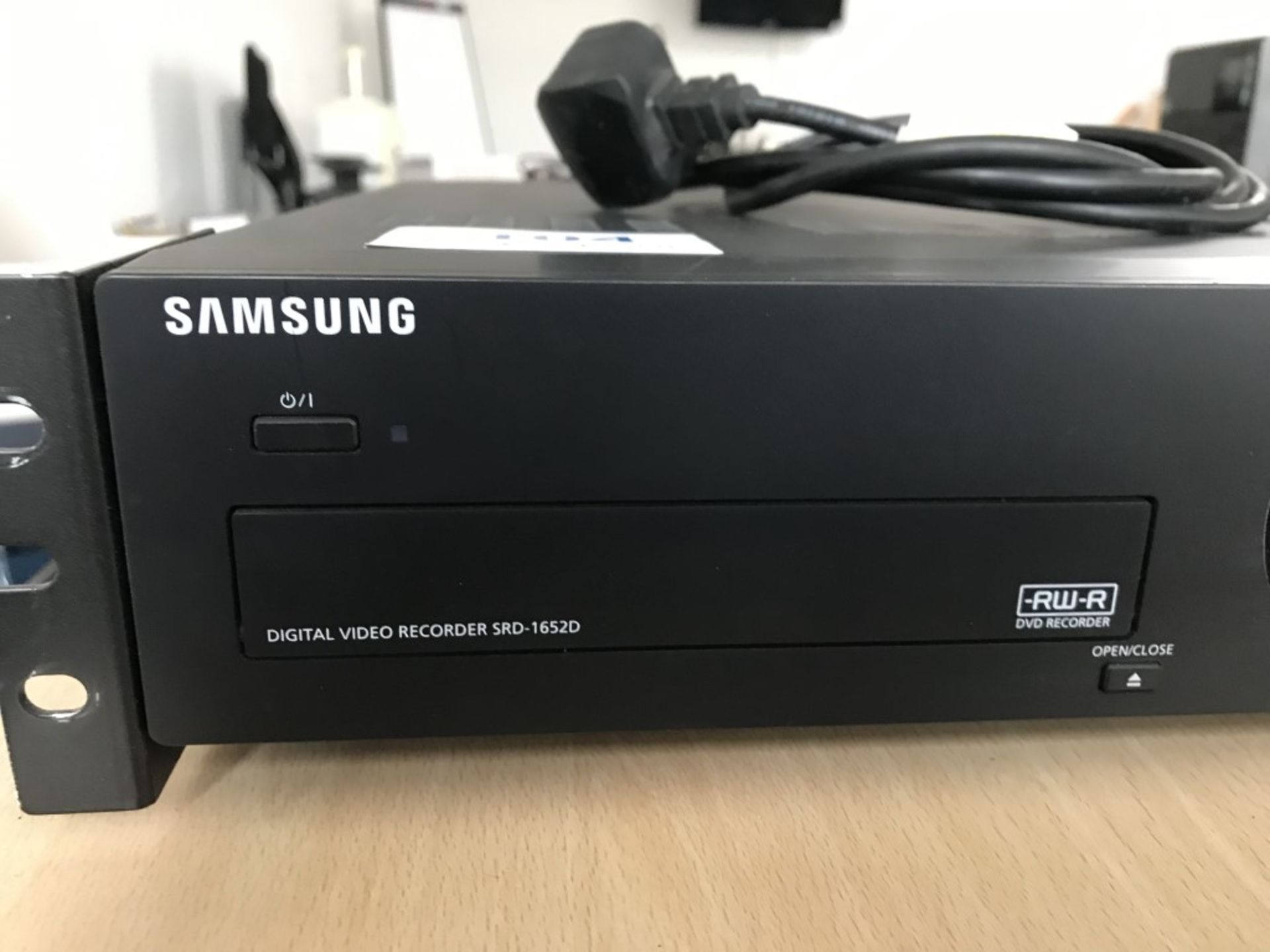 Samsung Digital Video Recorder SRD-1652D - Image 2 of 4