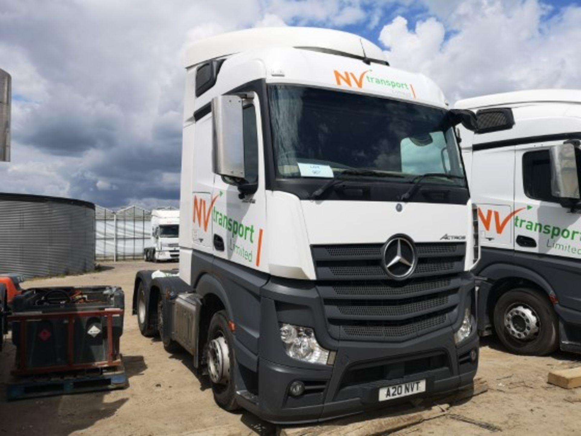 Mercedes Benz Actros 2548 LS 6X2 Mid-Lift Euro 6 Stream Space cab 2.5m