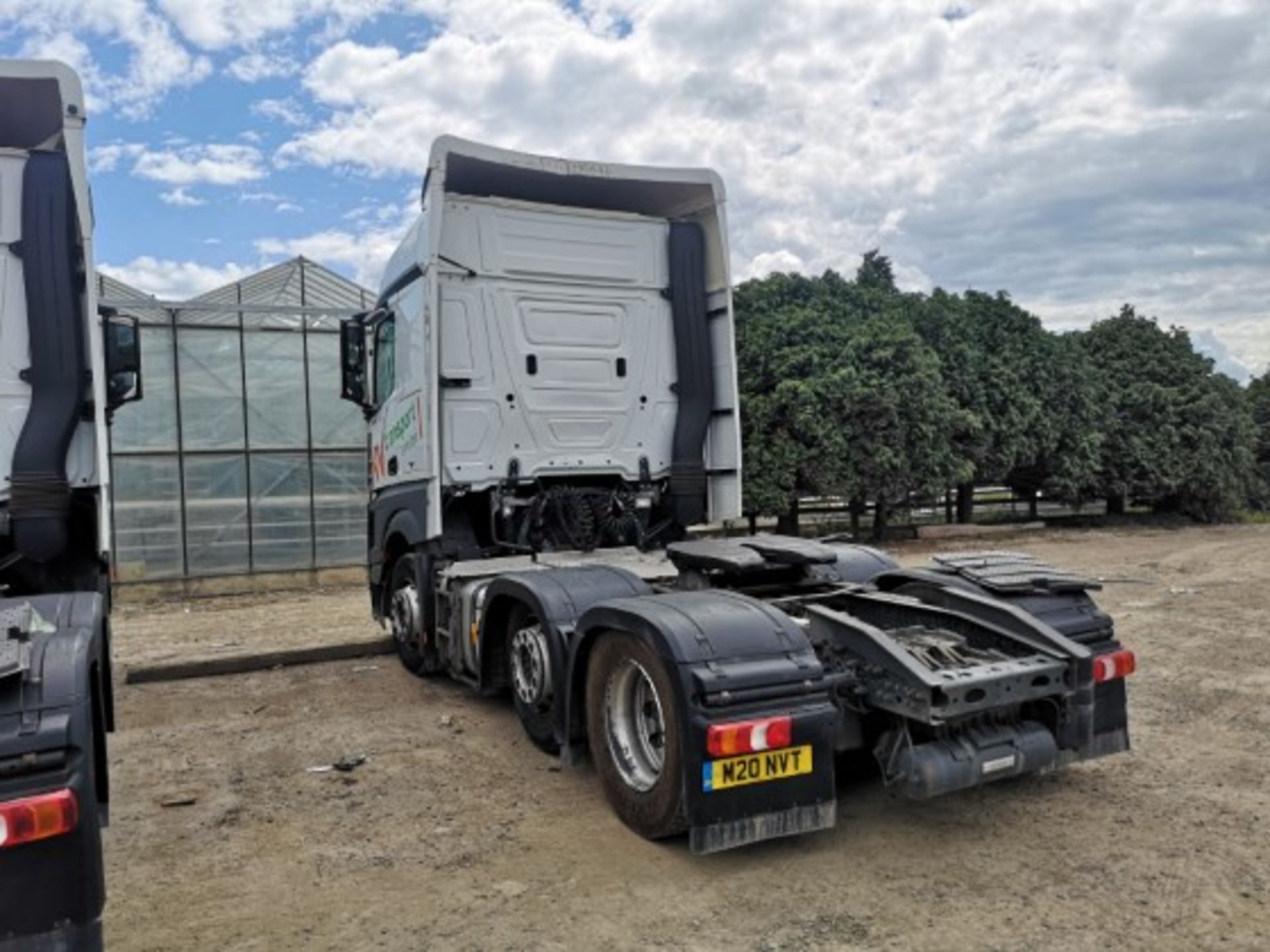 Mercedes Benz Actros 2548 LS 6X2 Mid-Lift Euro 6 Stream Space cab 2.5m - Image 3 of 8