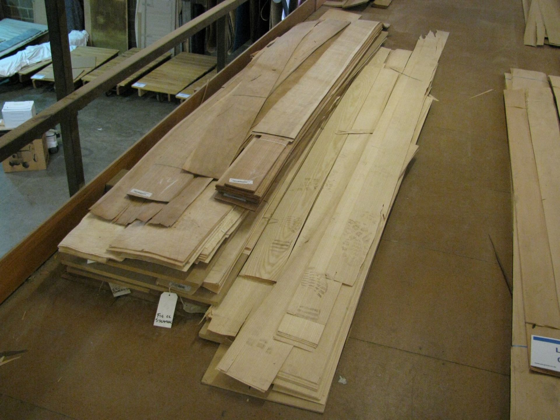 Quantity of various length veneer - Image 2 of 2