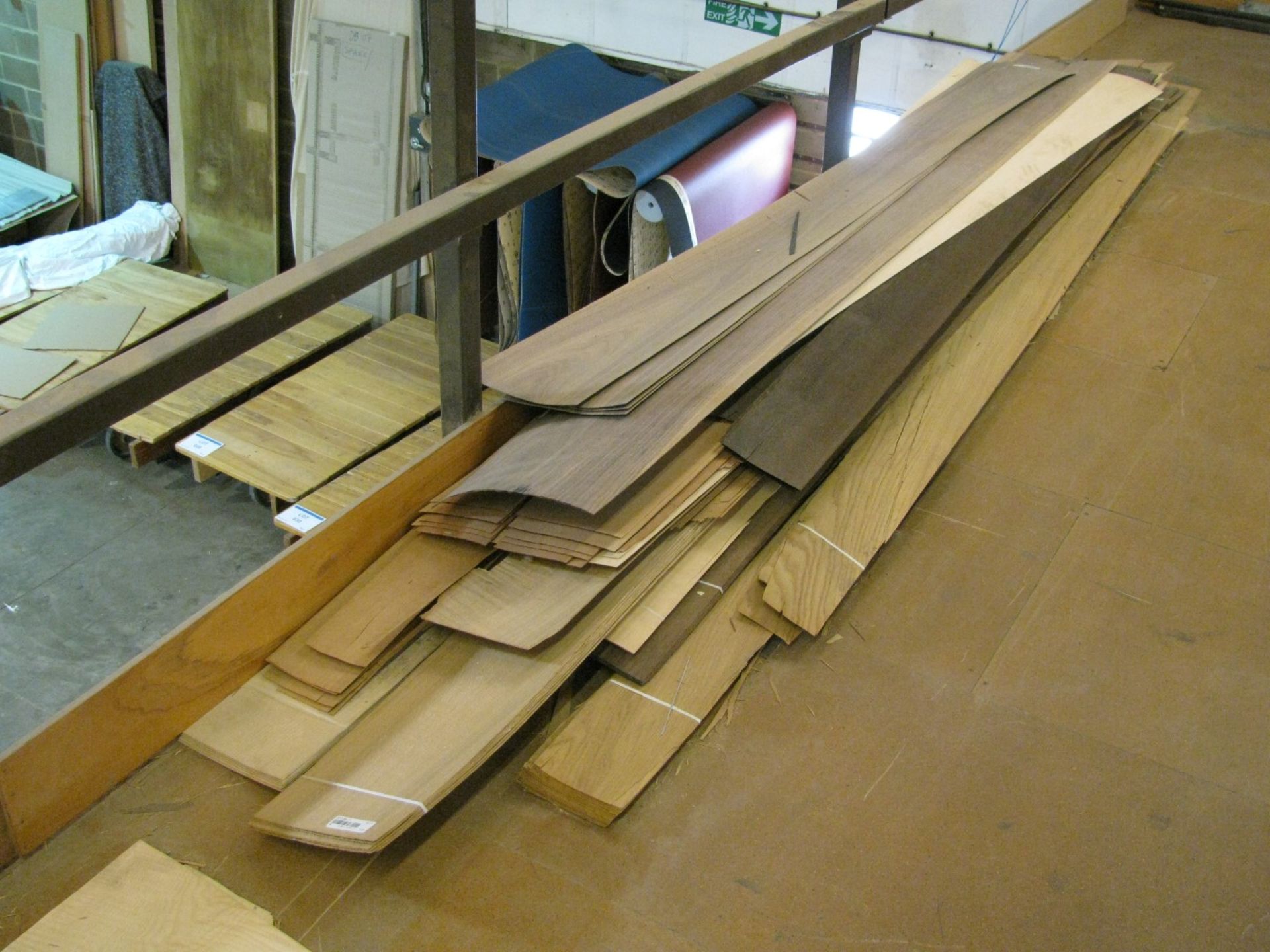 Quantity of various lengths of thick veneer - Image 2 of 2