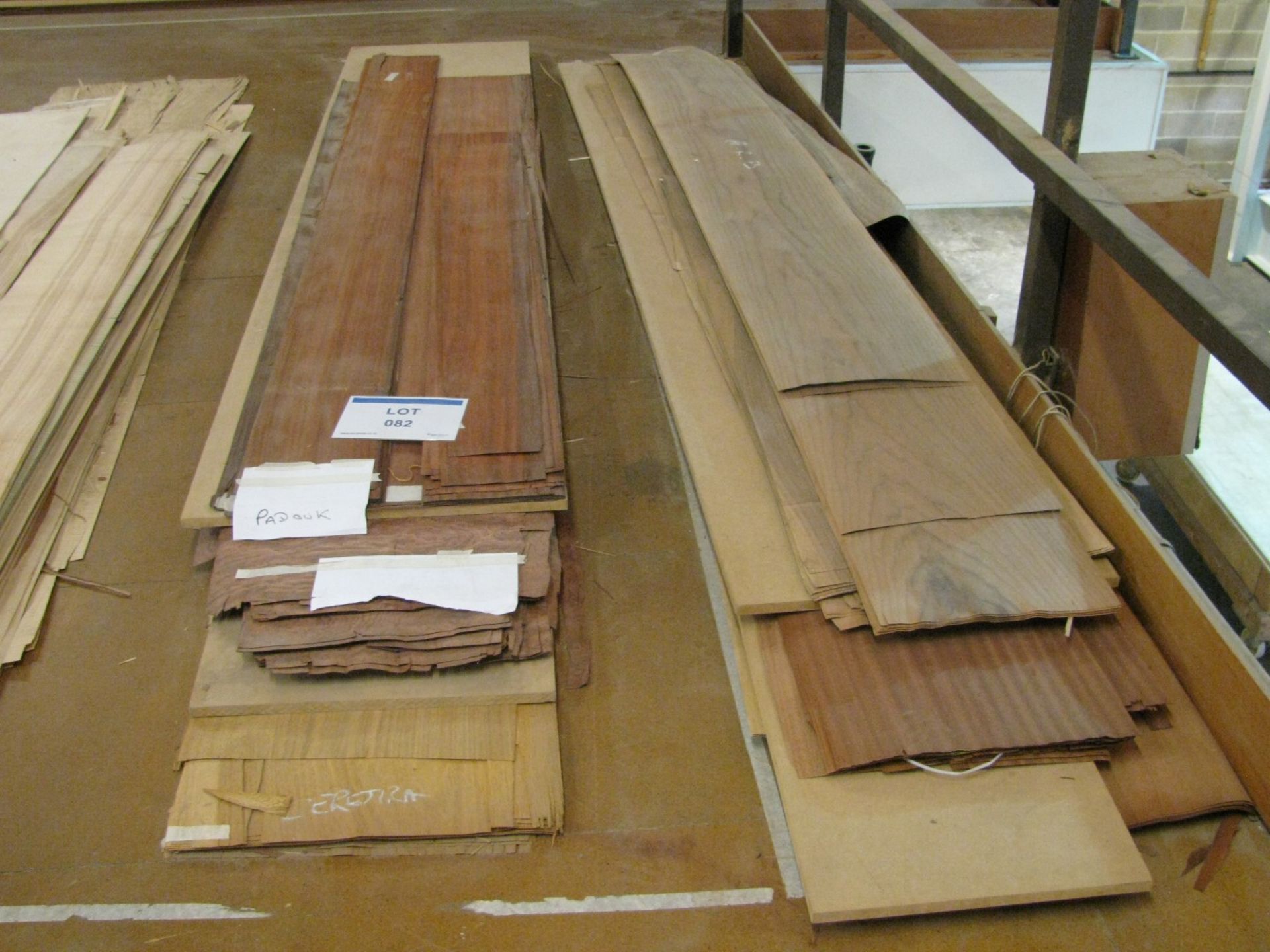 Quantity of various veneer