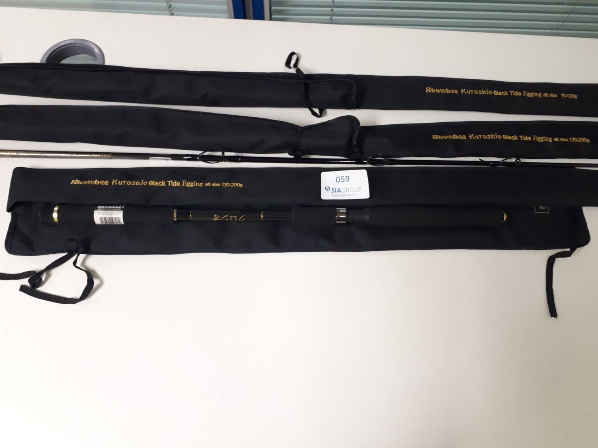 (2)Snowbee Kuroshio Tide Slow Jigging Rod Black 6.6 ft, 130 - 200 g & 70 - 120 g - Image 2 of 4