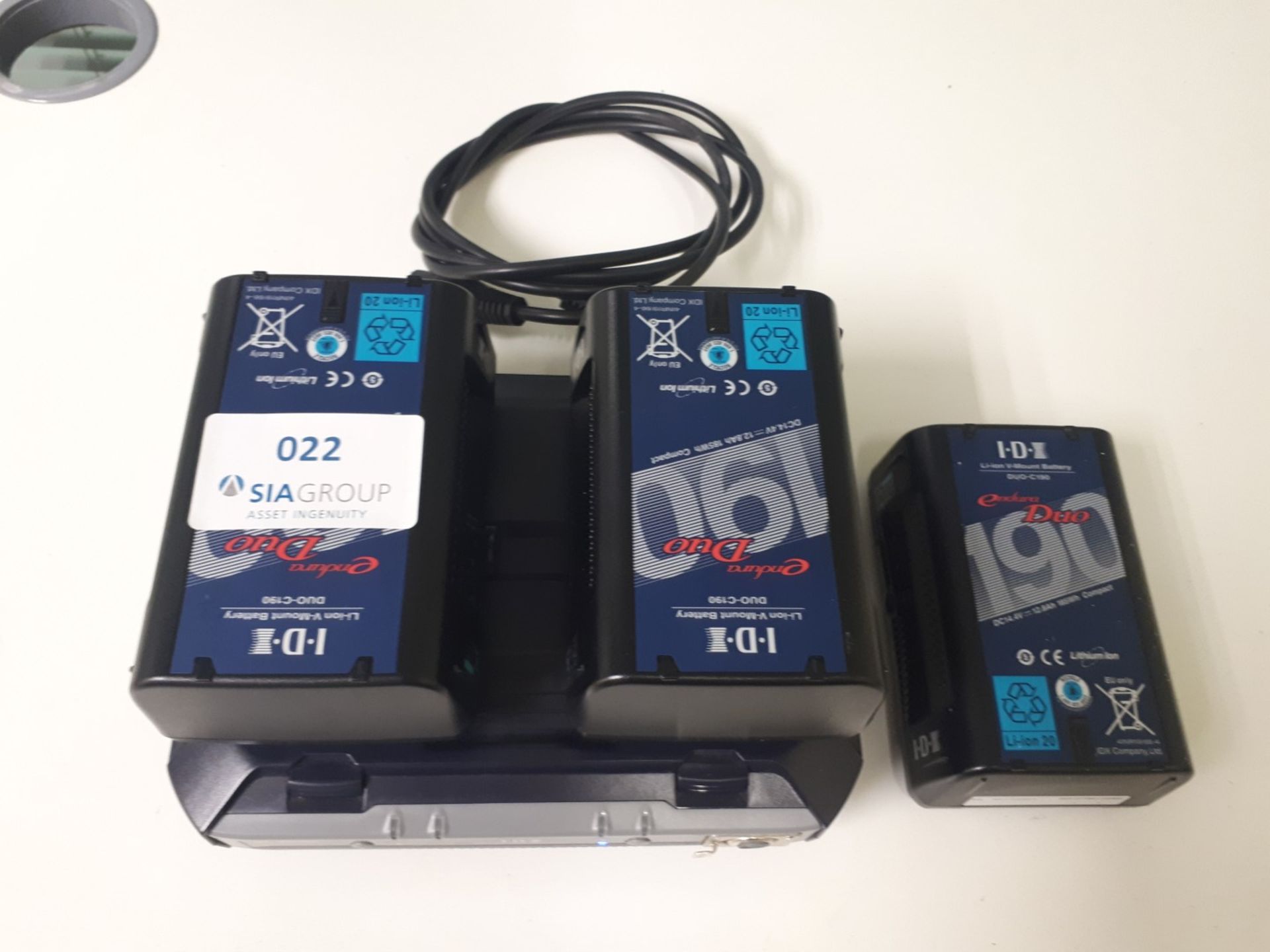 IDX ED-C190 Three Battery & Charger Kit