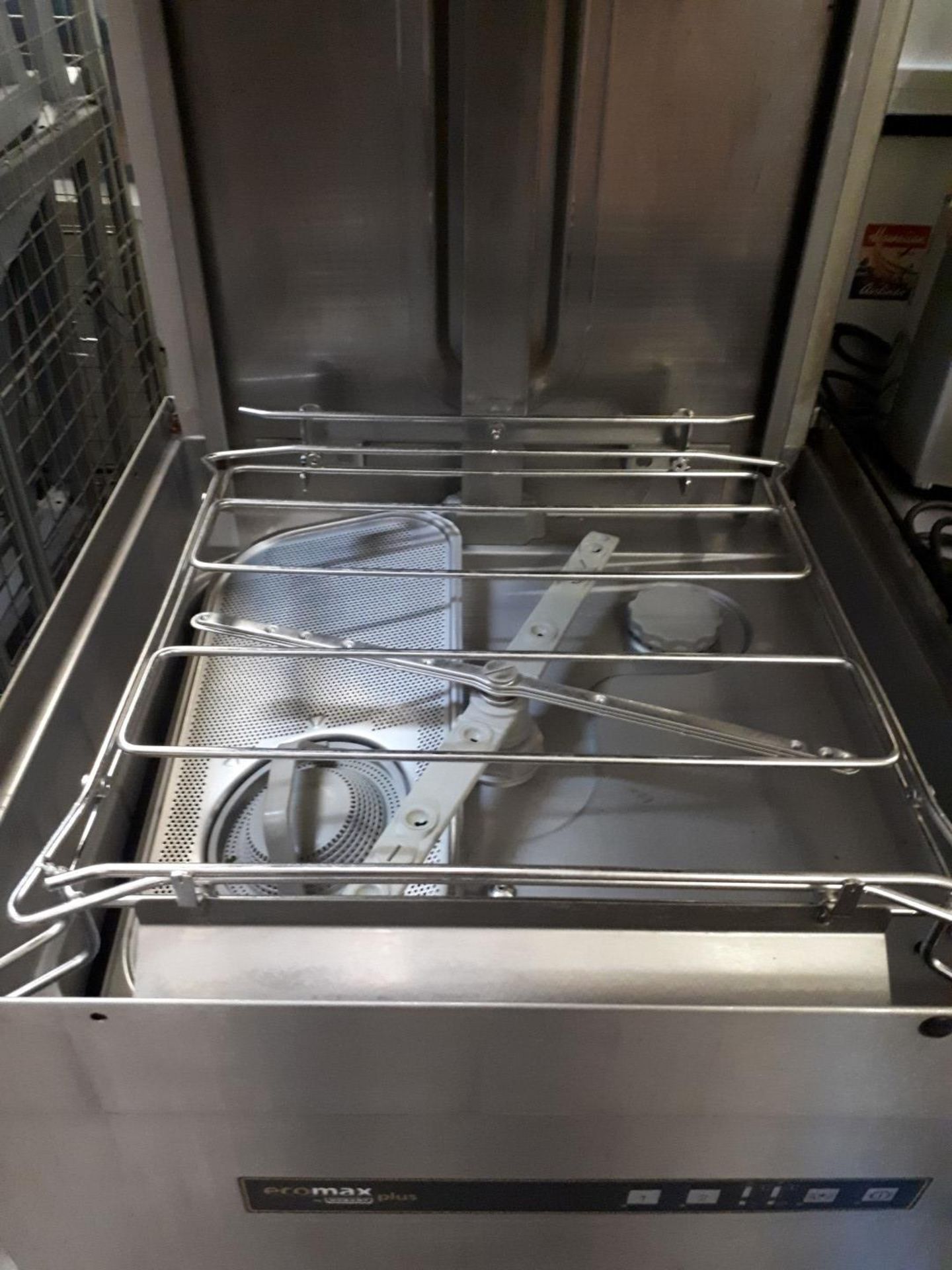 Hobart Ecomax Plus H603/S Pass Through Dishwasher with Runoff Table - Image 3 of 6