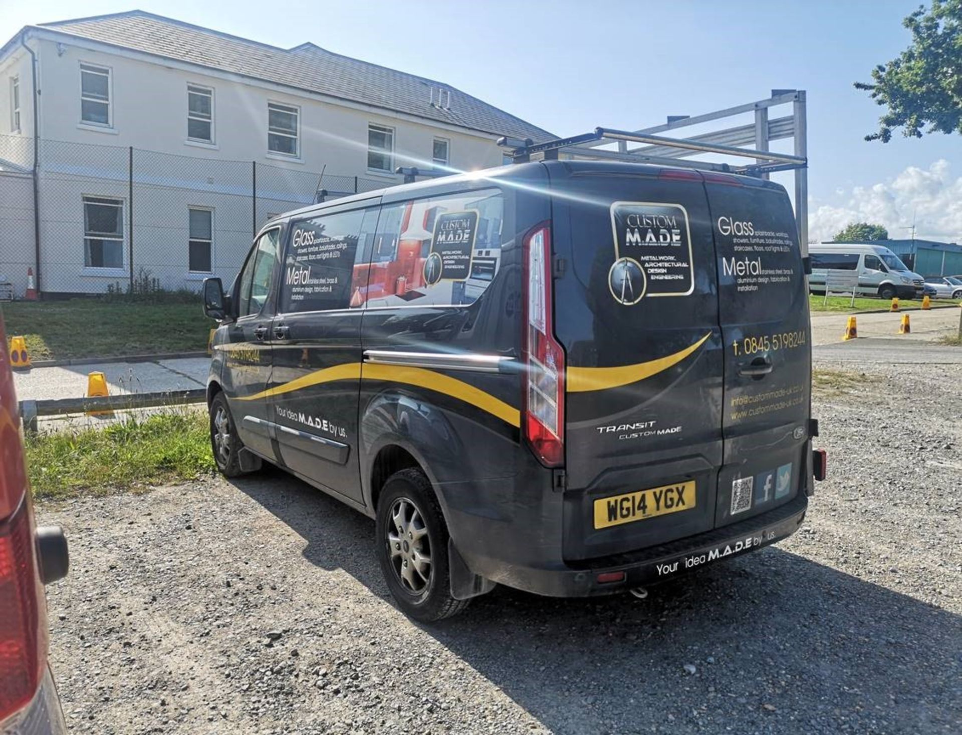 Ford Transit Custom 290 Limited Edition van, Registration No. WG14 YGX - Image 7 of 15