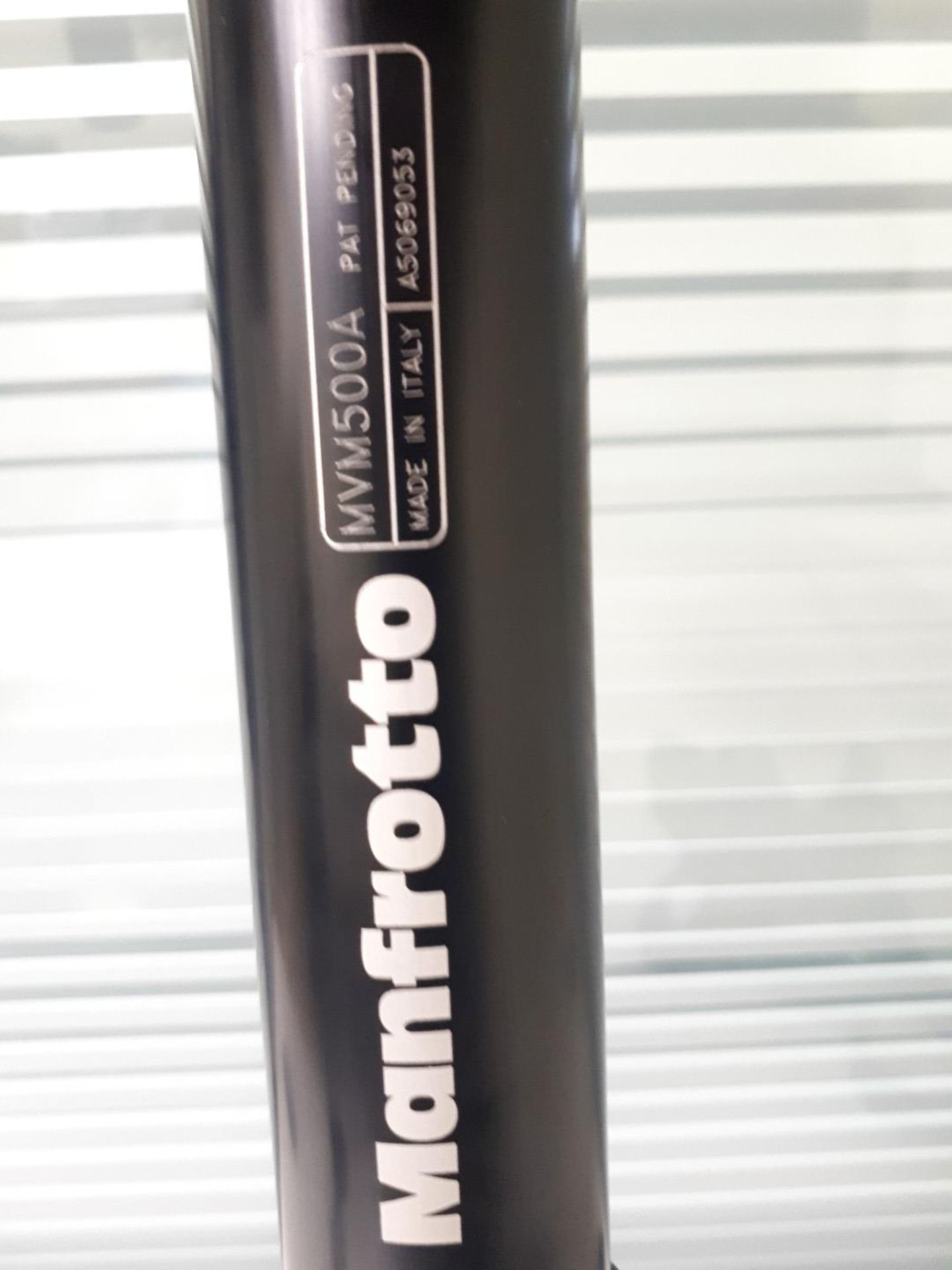 Manfrotto MVM500A Aluminium Fluid Monopod - Image 3 of 3