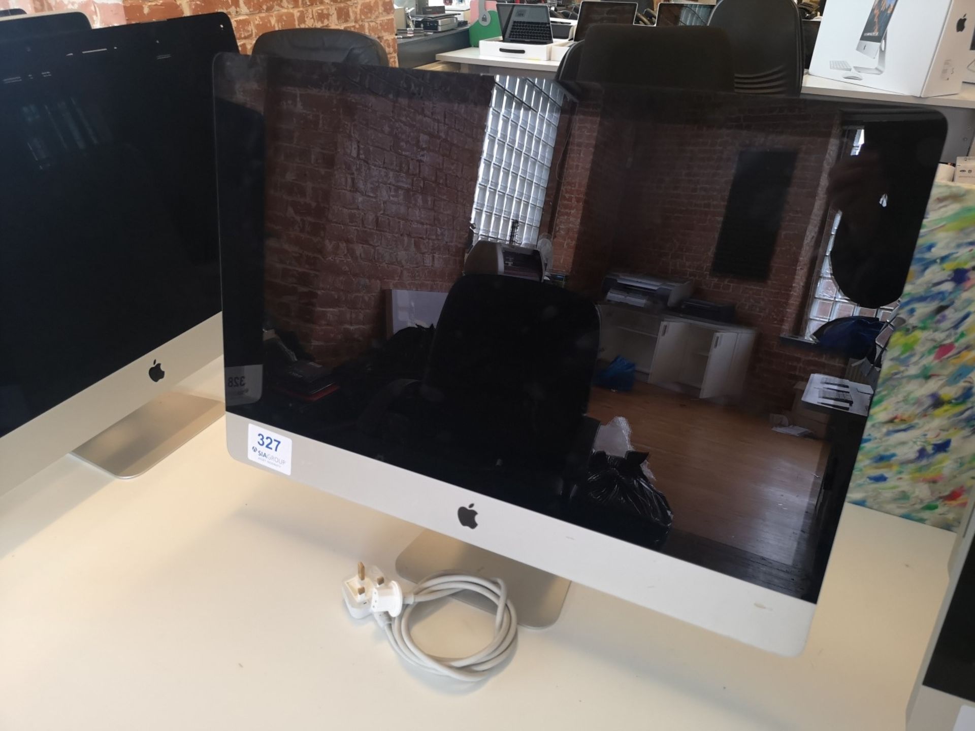 Apple iMac "Core i3" 3.2 27-Inch (Mid-2010) - Image 2 of 2