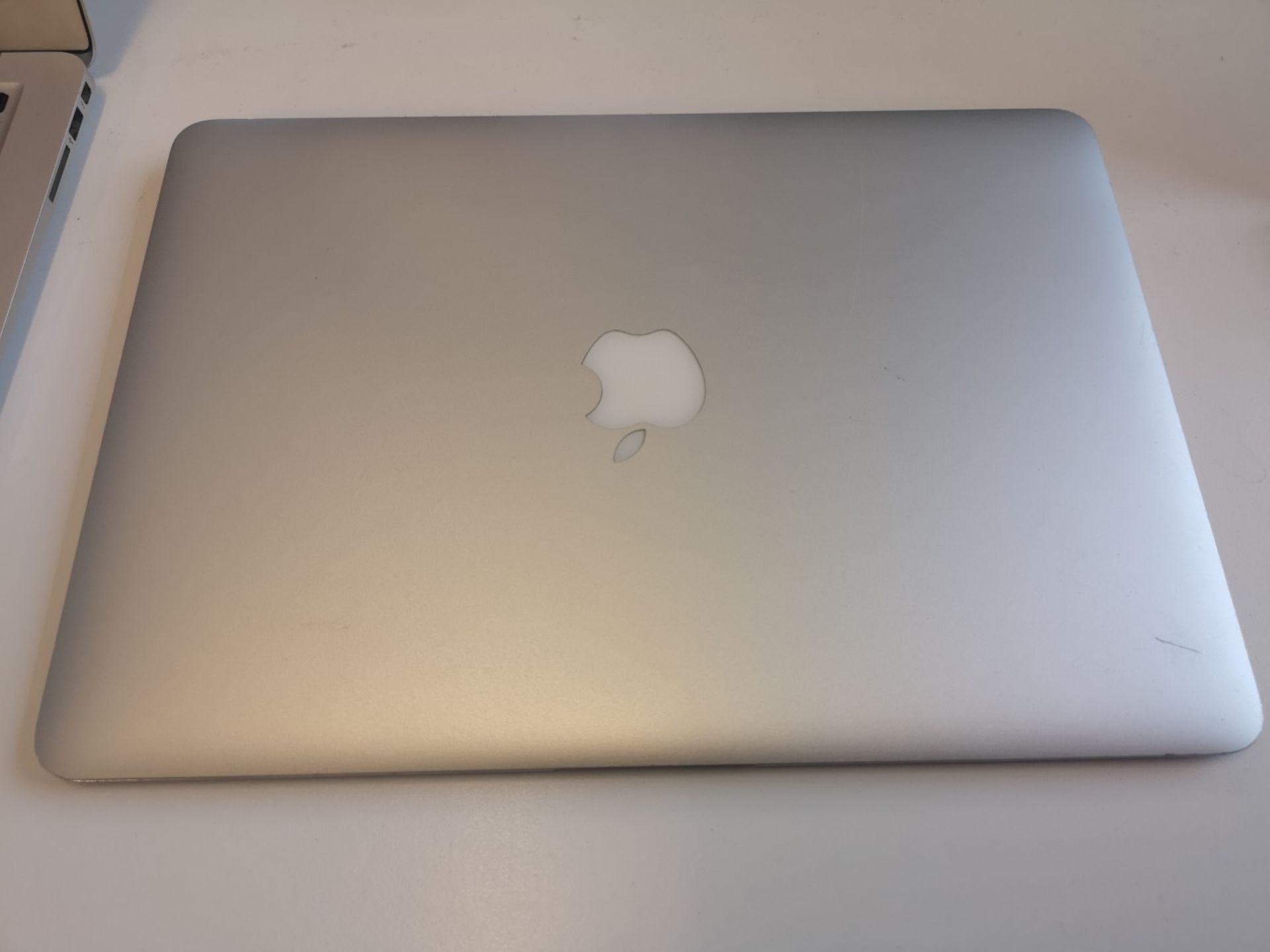 Apple MacBook Air "Core i5" 1.8 13" (Mid-2012) - Image 2 of 3