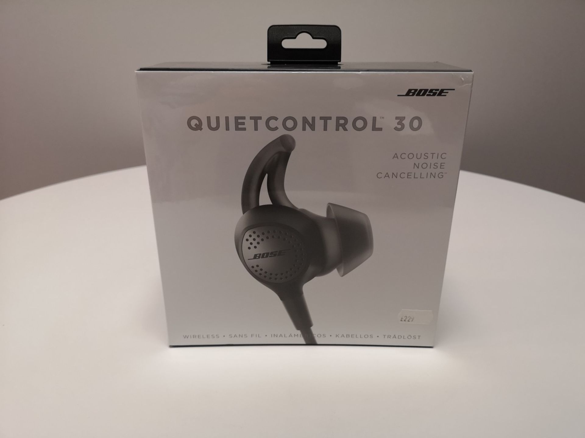 Bose Quietcontrol 30 Wireless Headphones - Image 2 of 5