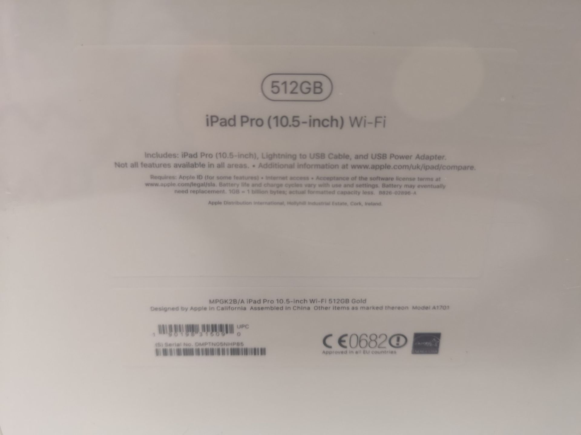 Apple iPad Pro 10.5", 512GB, Gold - Image 2 of 3