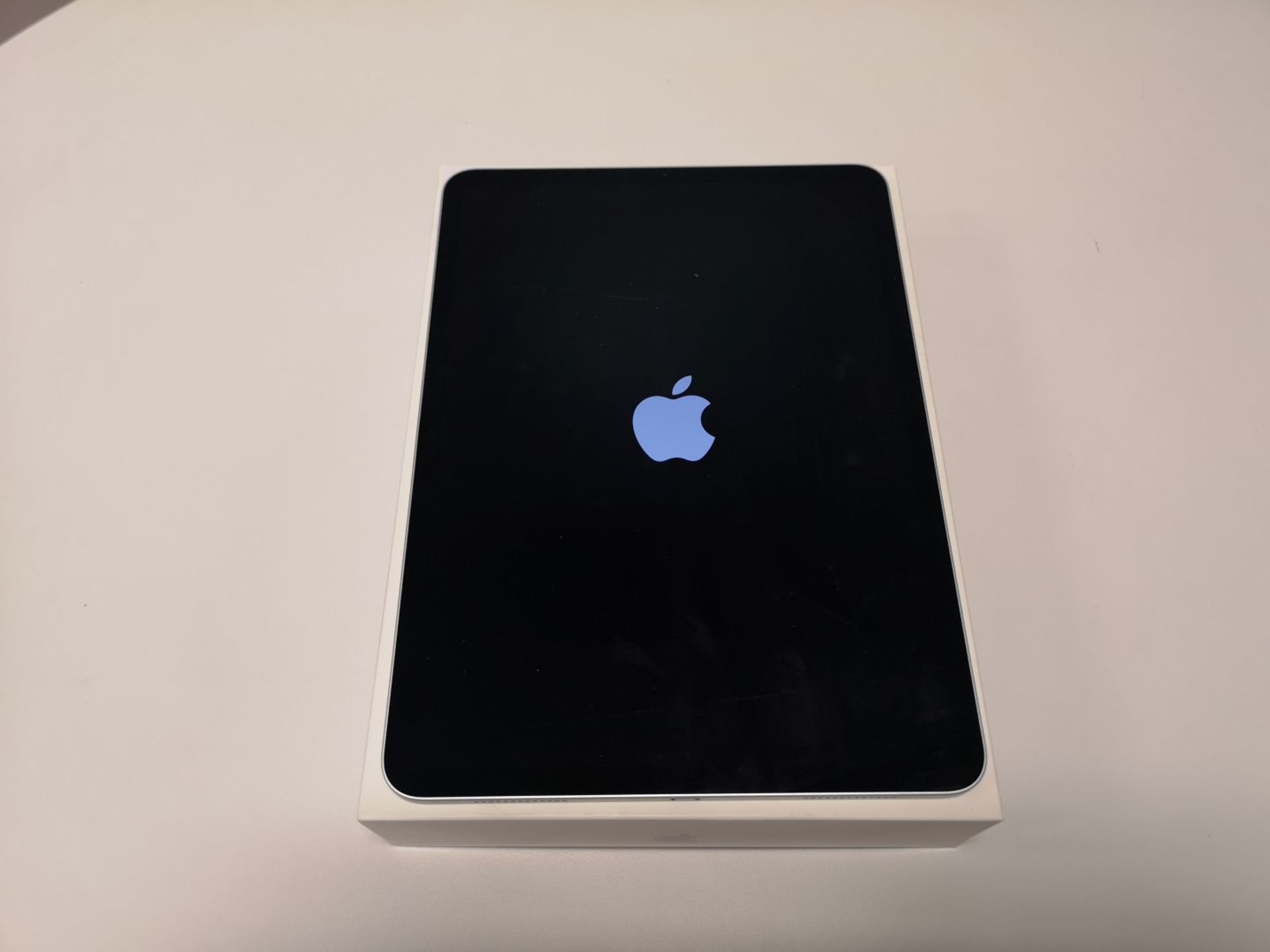 Apple iPad Pro 11" 64GB with Retina Display (Wi-Fi Only, Ex-Demo) - Image 4 of 7