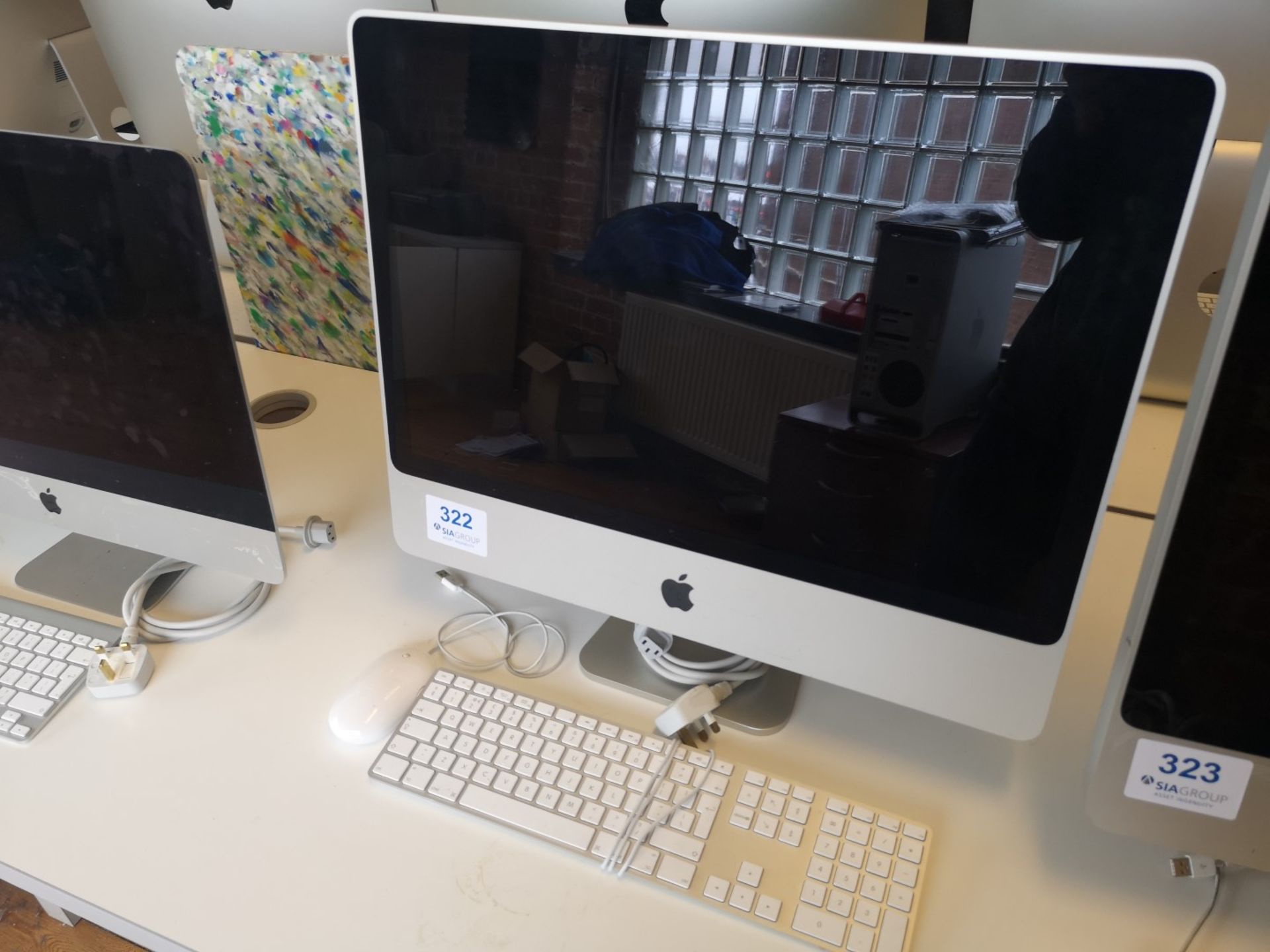 Apple iMac "Core 2 Duo" 2.8 24-Inch (Early 2008) - Image 2 of 2