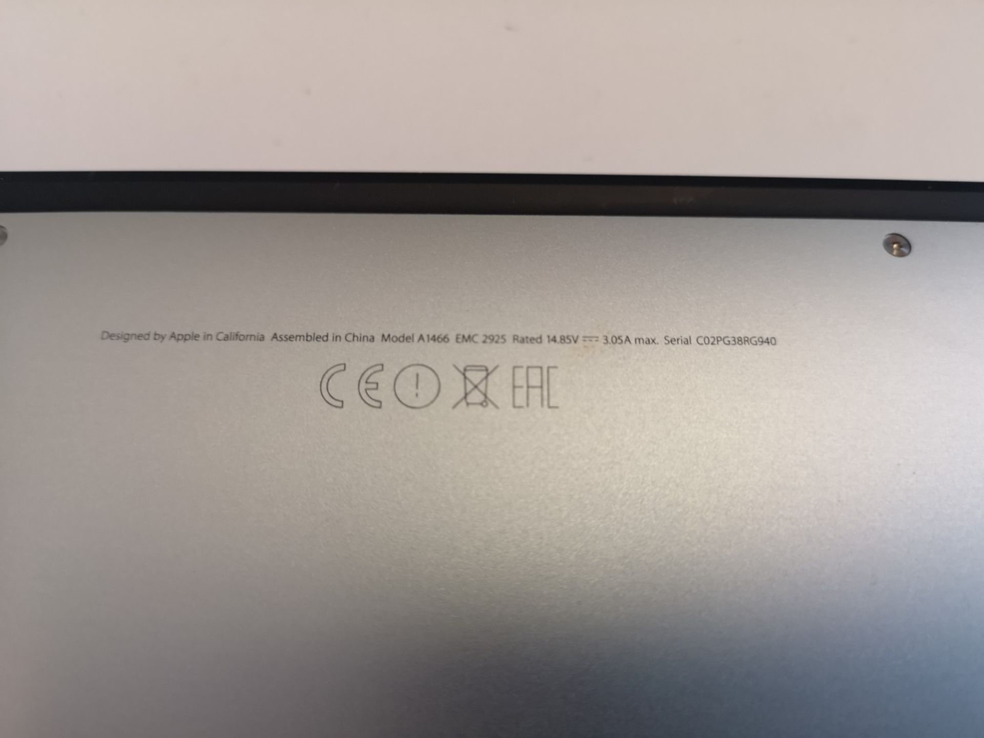 Apple MacBook Air "Core i5" 1.6 13" (Early 2015) - Image 3 of 3