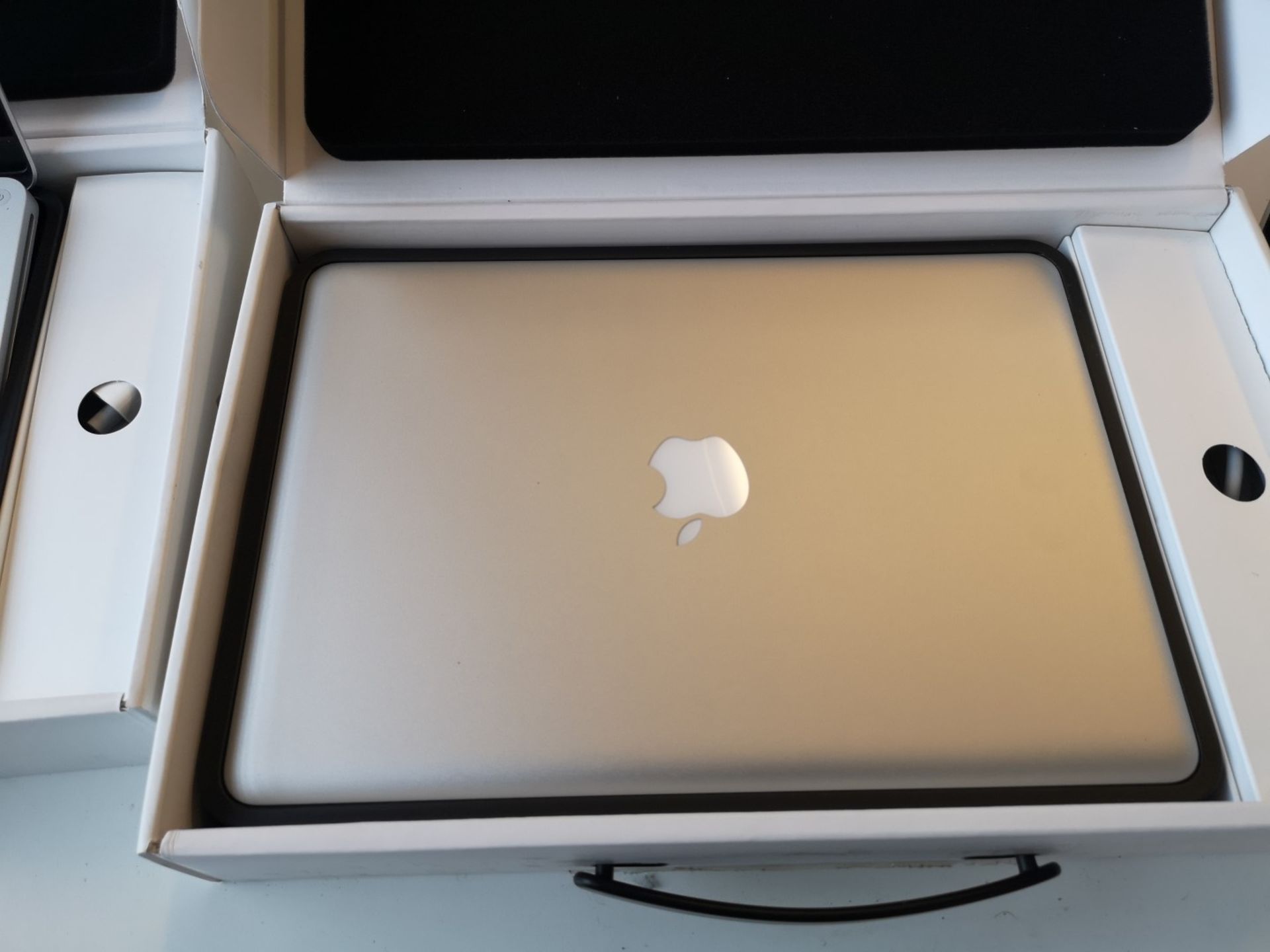 Apple MacBook Pro "Core i5" 2.5 13" Mid-2012 - Image 2 of 4