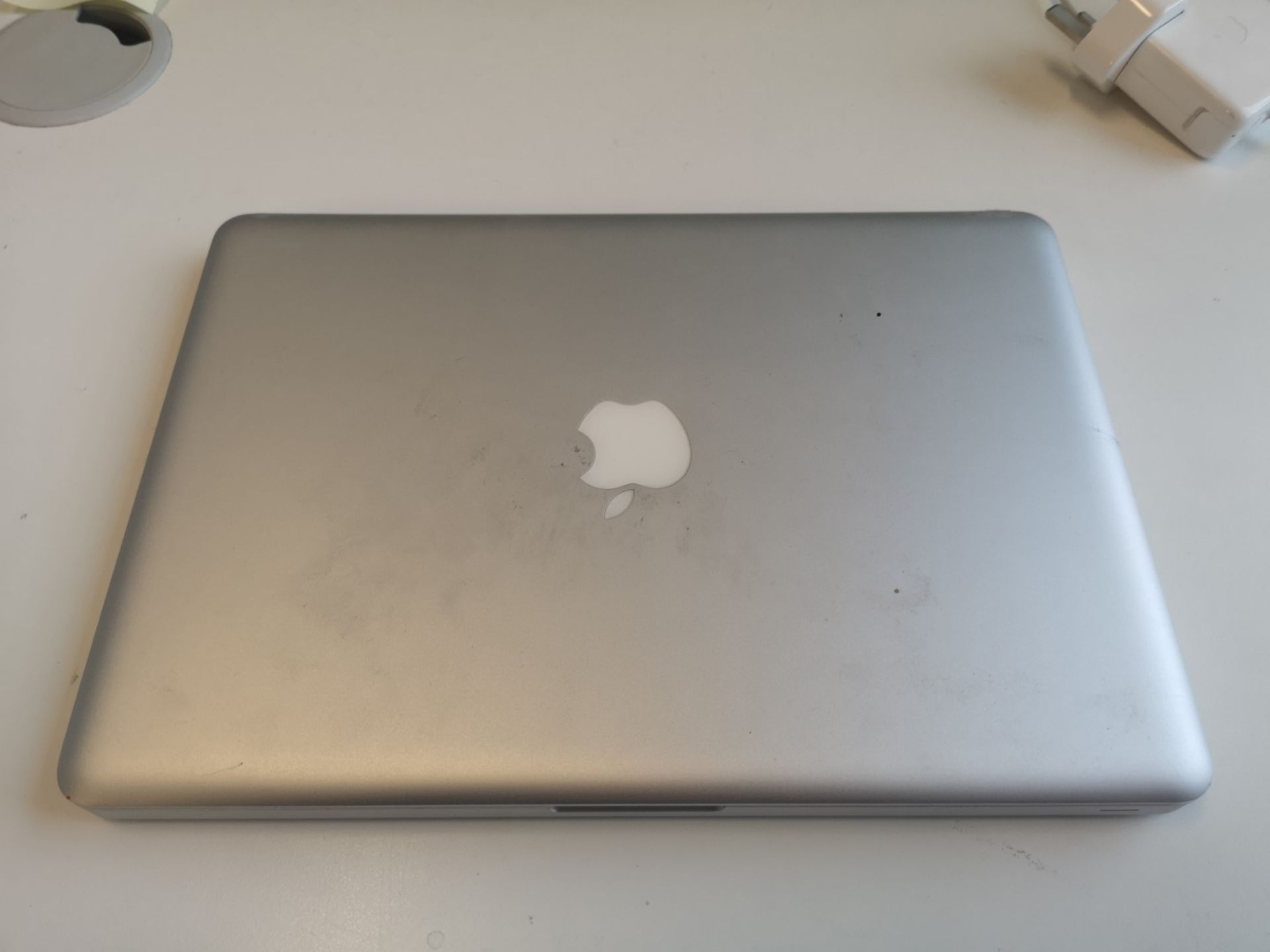 Apple MacBook Pro "Core i5" 2.3 13" Early 2011 - Image 2 of 3