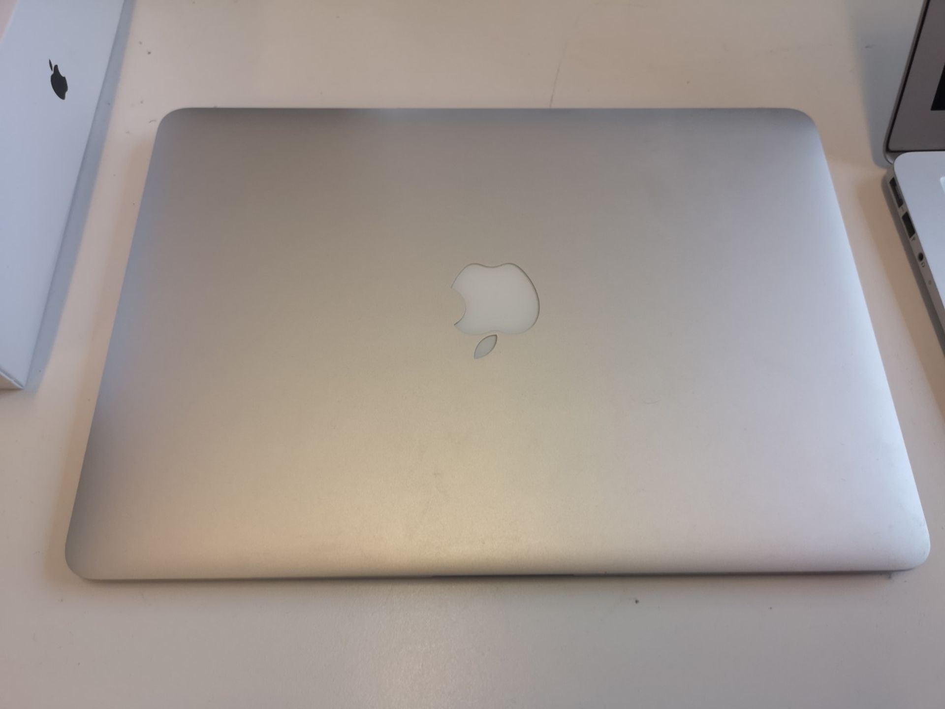 Apple MacBook Air "Core i5" 1.8 13" (Mid-2012) - Image 2 of 3