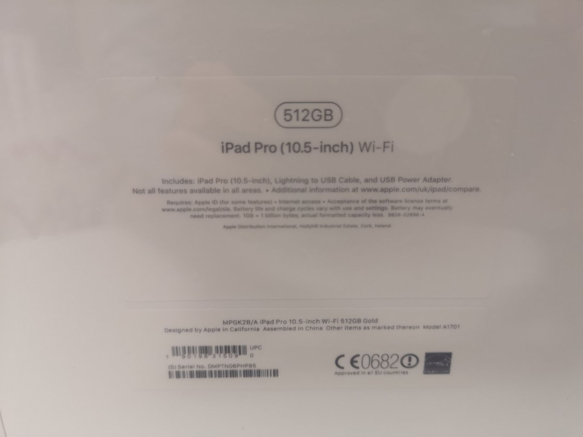 Apple iPad Pro 10.5", 512GB, Gold - Image 2 of 3