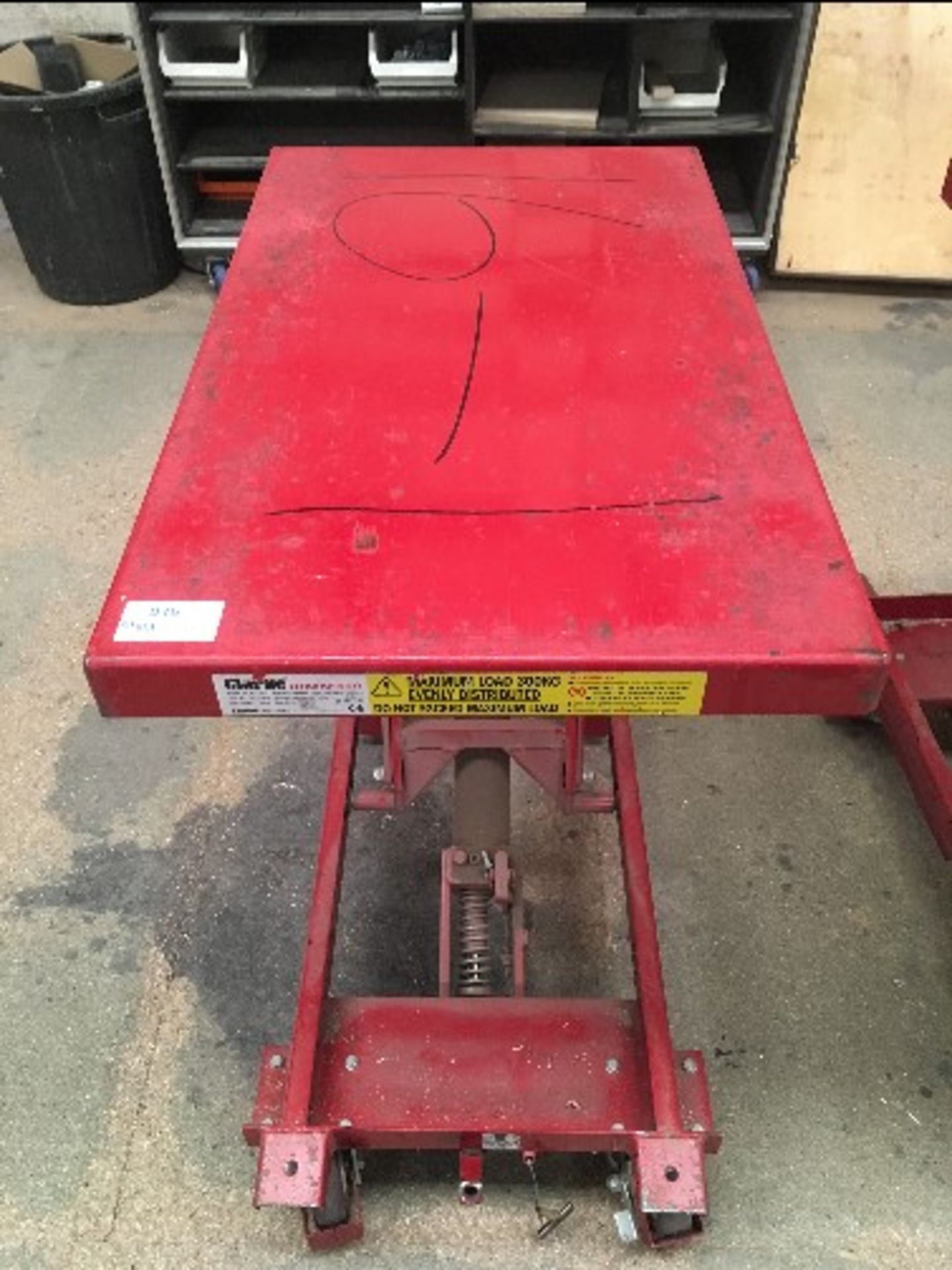 Clarke HTL300 300kg Hydraulic Lifting Table