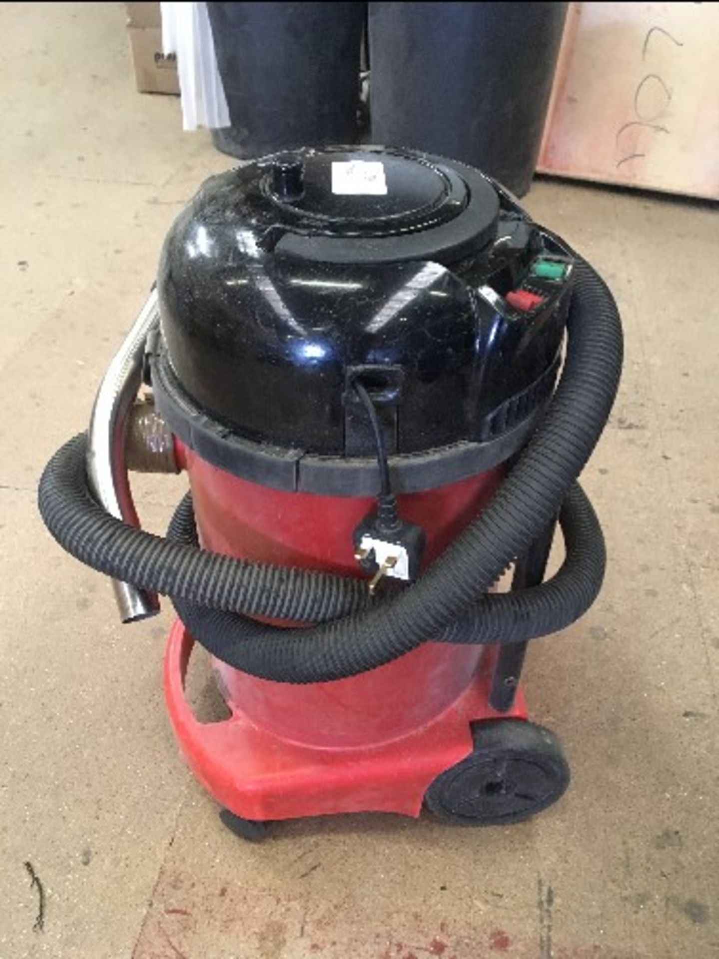 Numatic Industrial Vacuum - Image 2 of 3