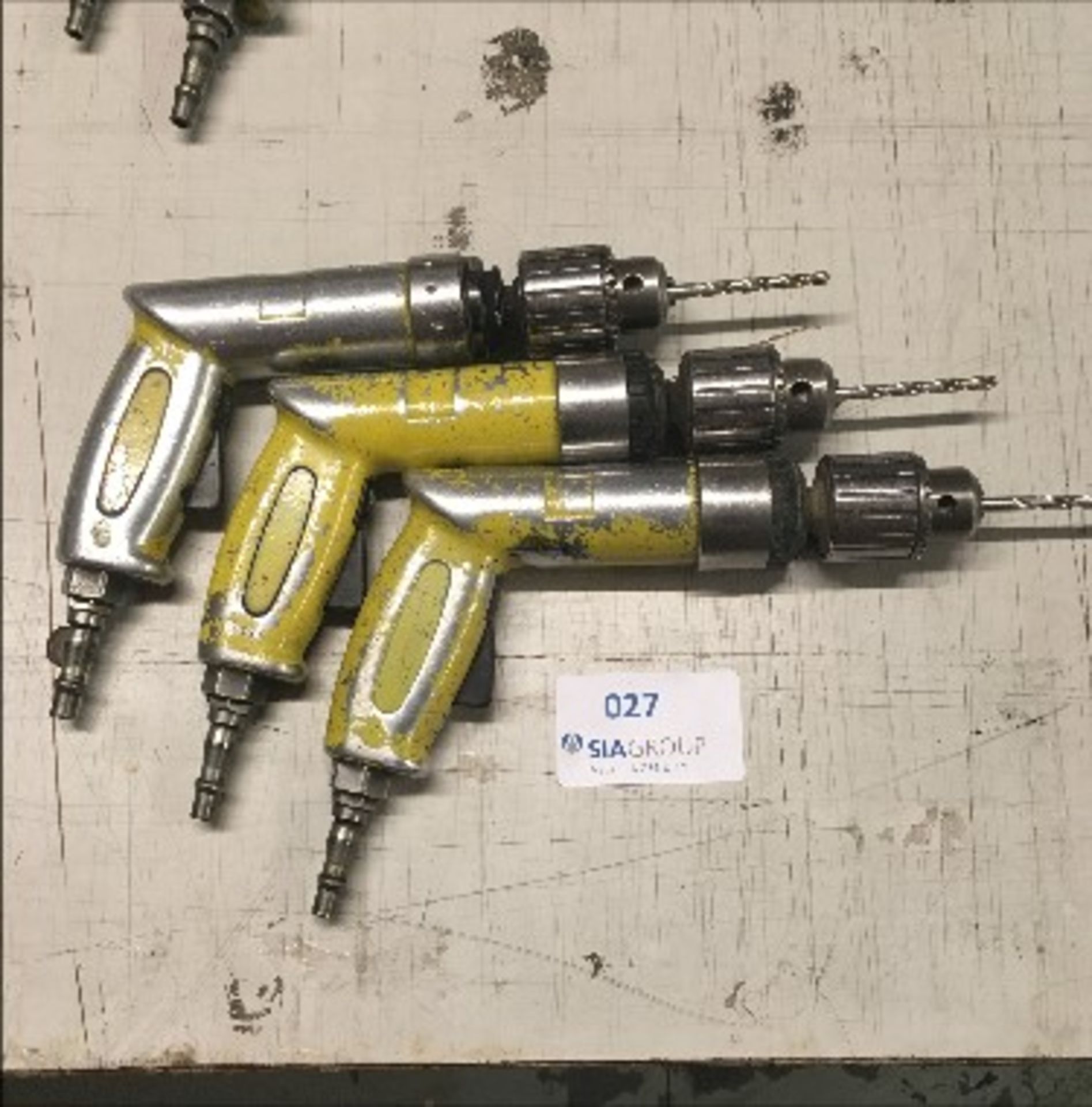 (3) Air Screw Drivers