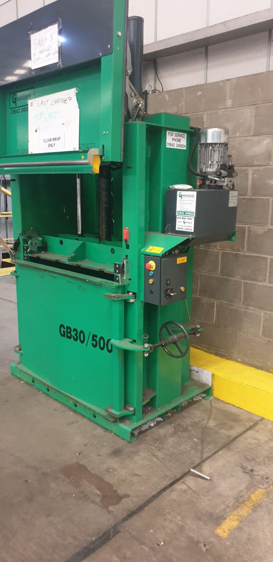 Greenbank GB30/500 / Bramidan B30VD vertical baler