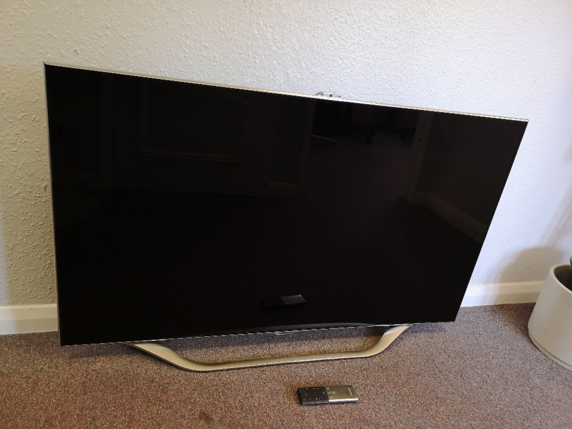 Samsung 55" 3D LED HDTV - Image 2 of 4