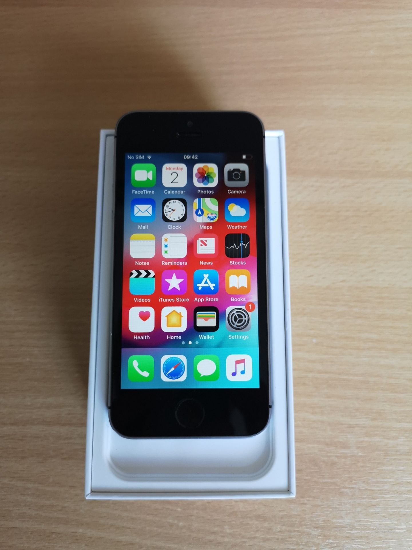 Apple iPhone SE - Space Grey - 16gb