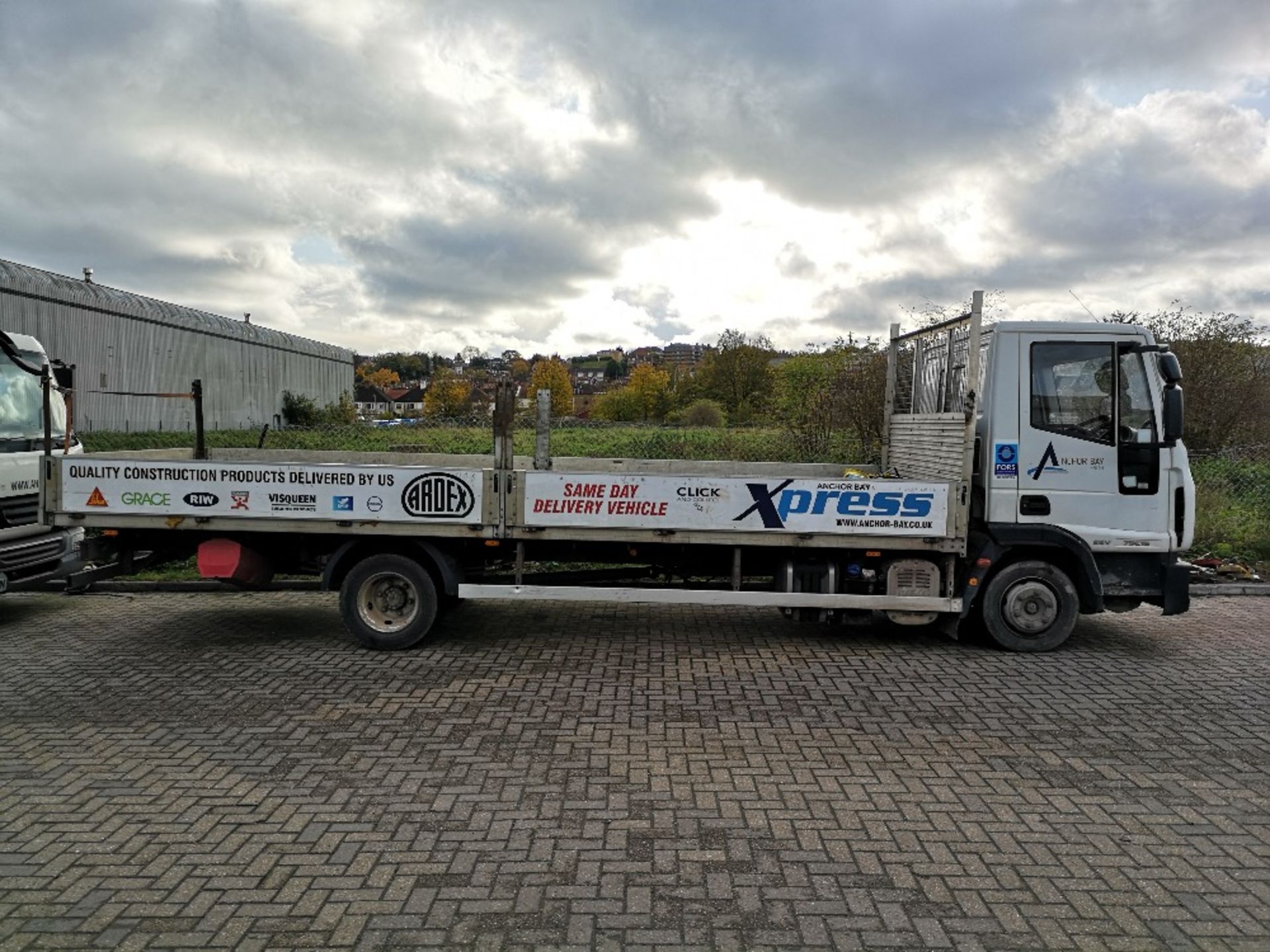 IVECO Eurocargo 75e16 day cab 7.5t automatic dropside truck, Registration No. AN06 BAY - Image 9 of 14