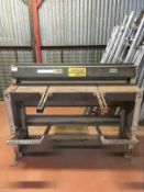 Edwards Pedicut 600 manual metal guillotine