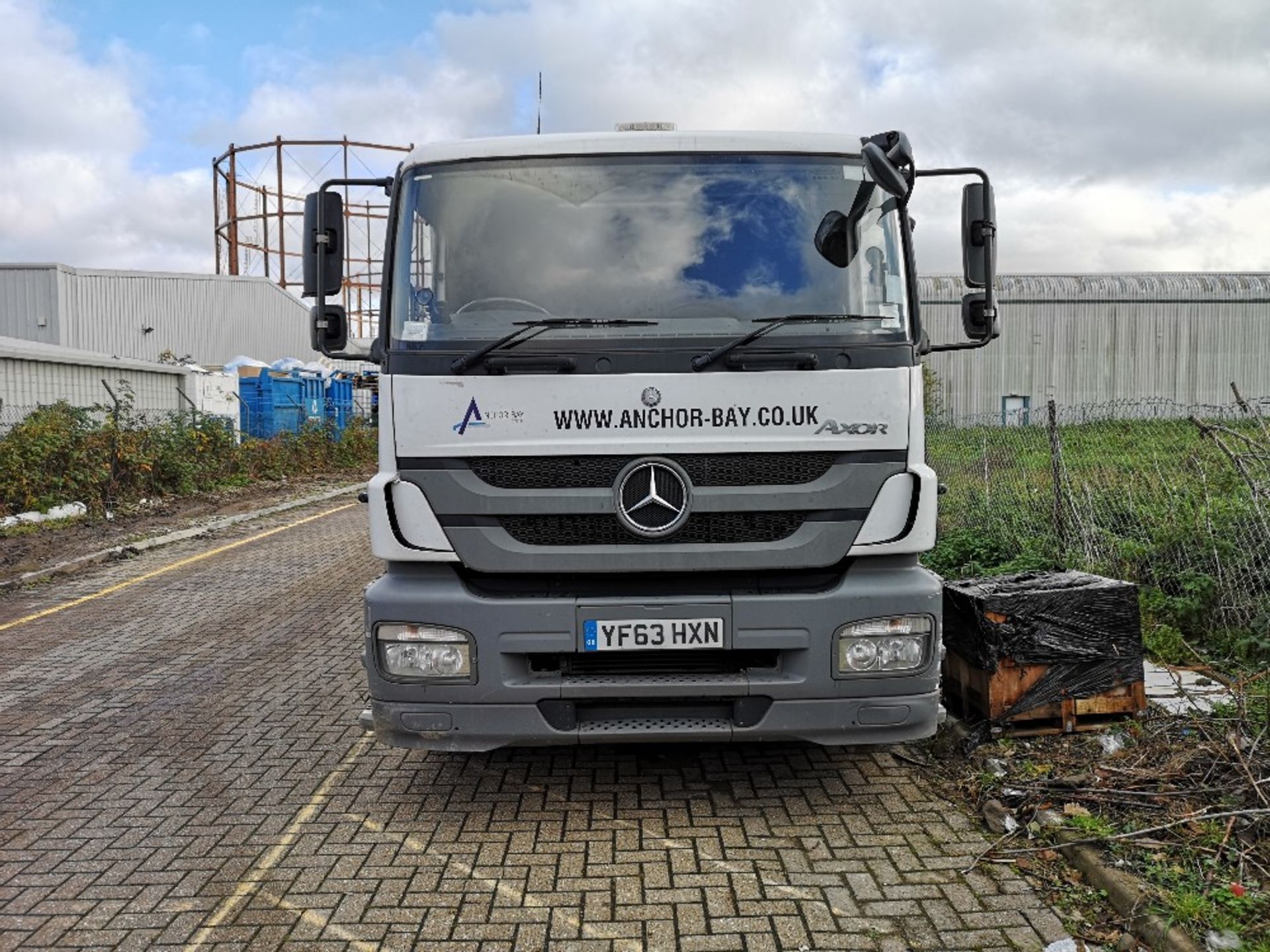 Mercedes Benz Axor sleeper cab 18t dropside truck, Registration No. YF63 HXN - Image 2 of 14