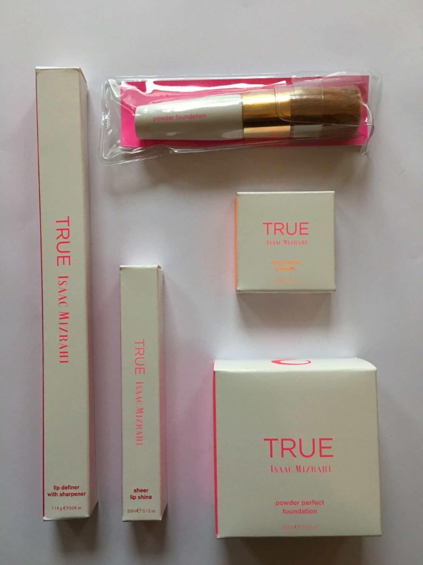 100 x True by issac Mizrahi 5 item gift set –4 - Each set is individually packed in a padded